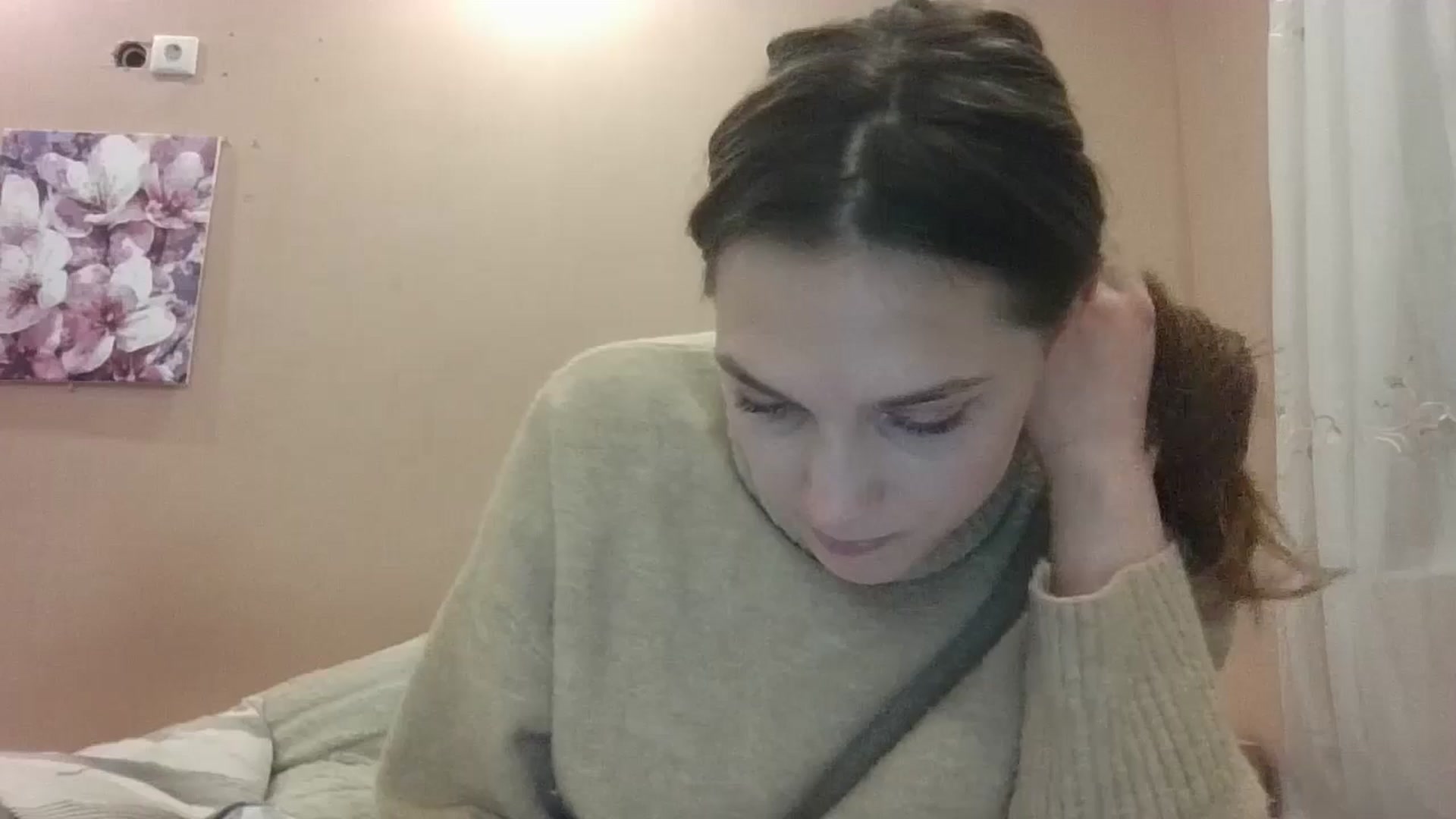 Gallery image thumbnail from HaleyReed's myfreecams stream on, 02/21/2025, 17:21 image 16 of 20