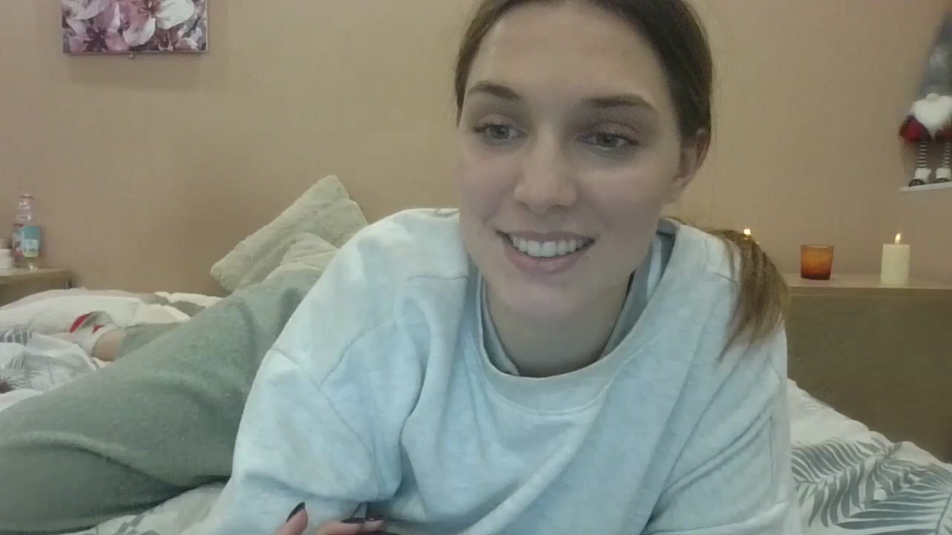 Gallery image thumbnail from HaleyReed's myfreecams stream on, 02/23/2025, 18:14 image 12 of 20