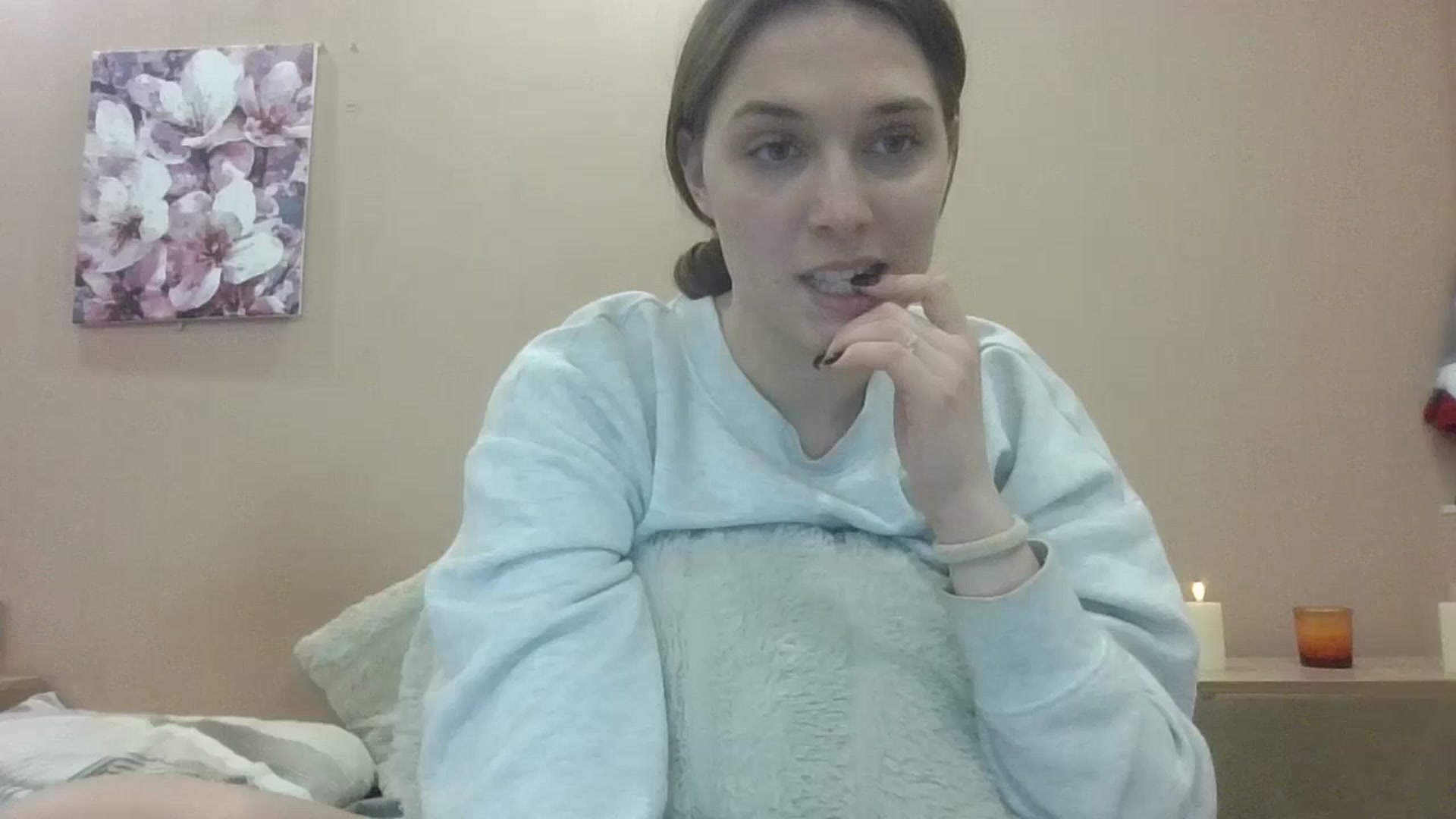 Gallery image thumbnail from HaleyReed's myfreecams stream on, 02/23/2025, 19:32 image 16 of 20