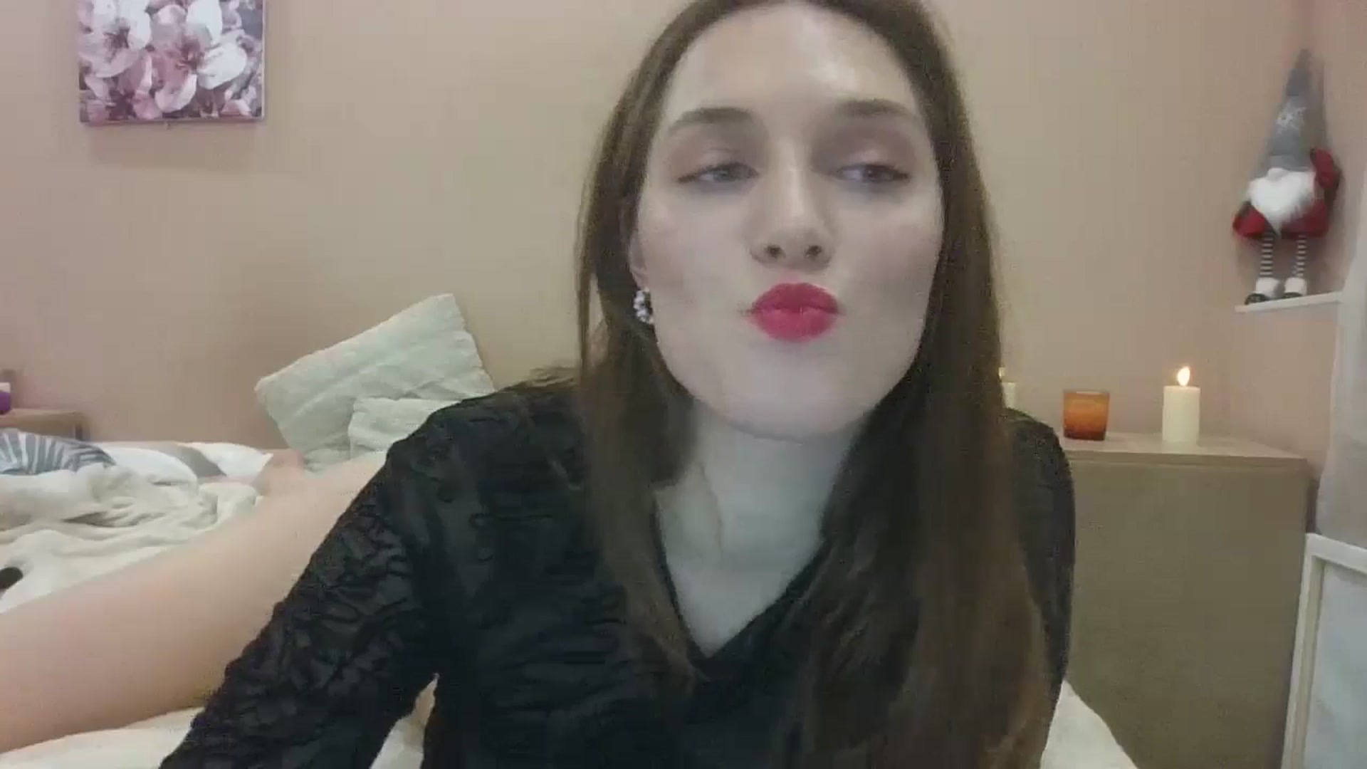 Gallery image thumbnail from HaleyReed's myfreecams stream on, 02/24/2025, 16:32 image 3 of 20