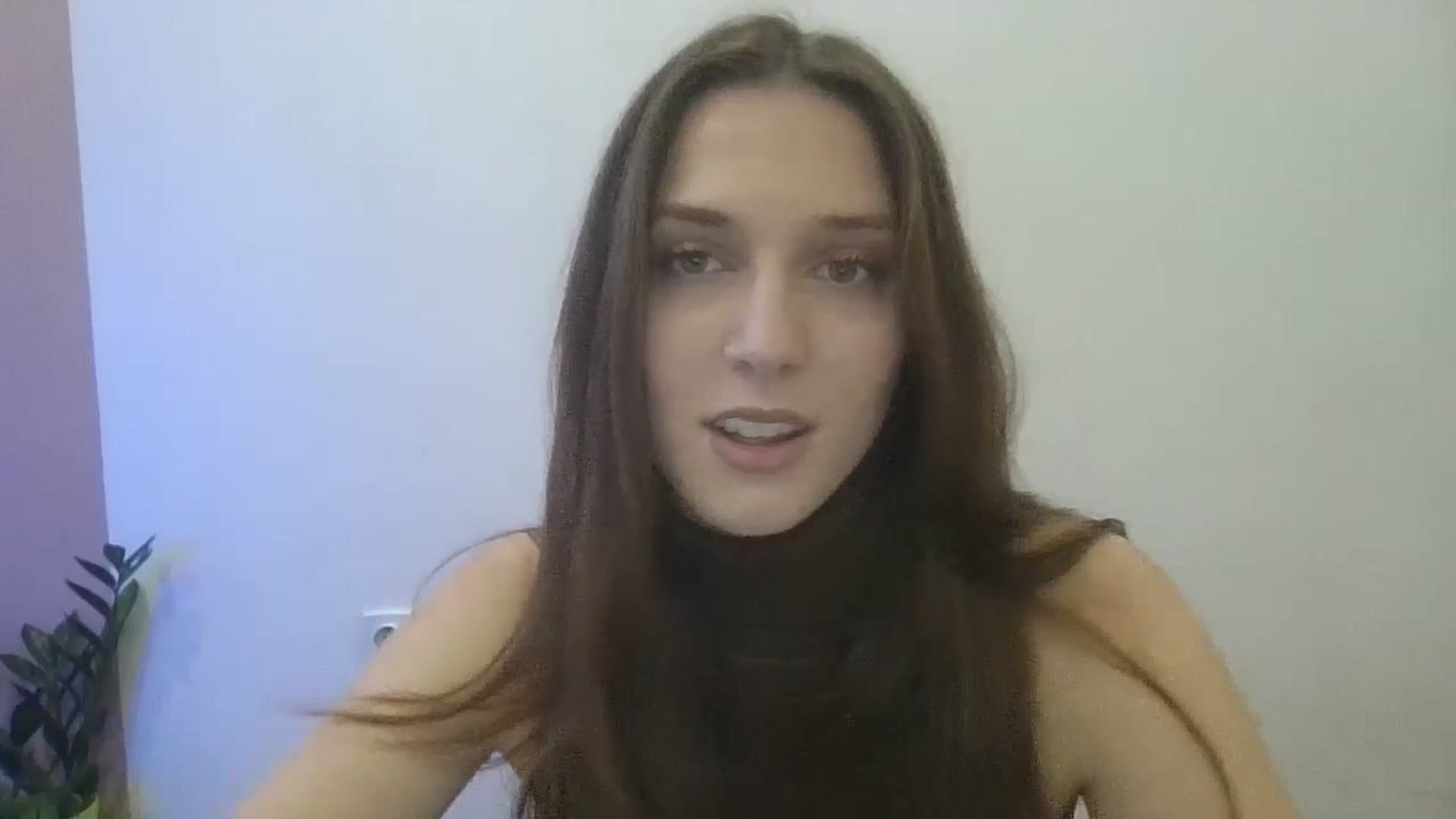Gallery image thumbnail from HaleyReed's myfreecams stream on, 02/26/2025, 15:05 image 9 of 20