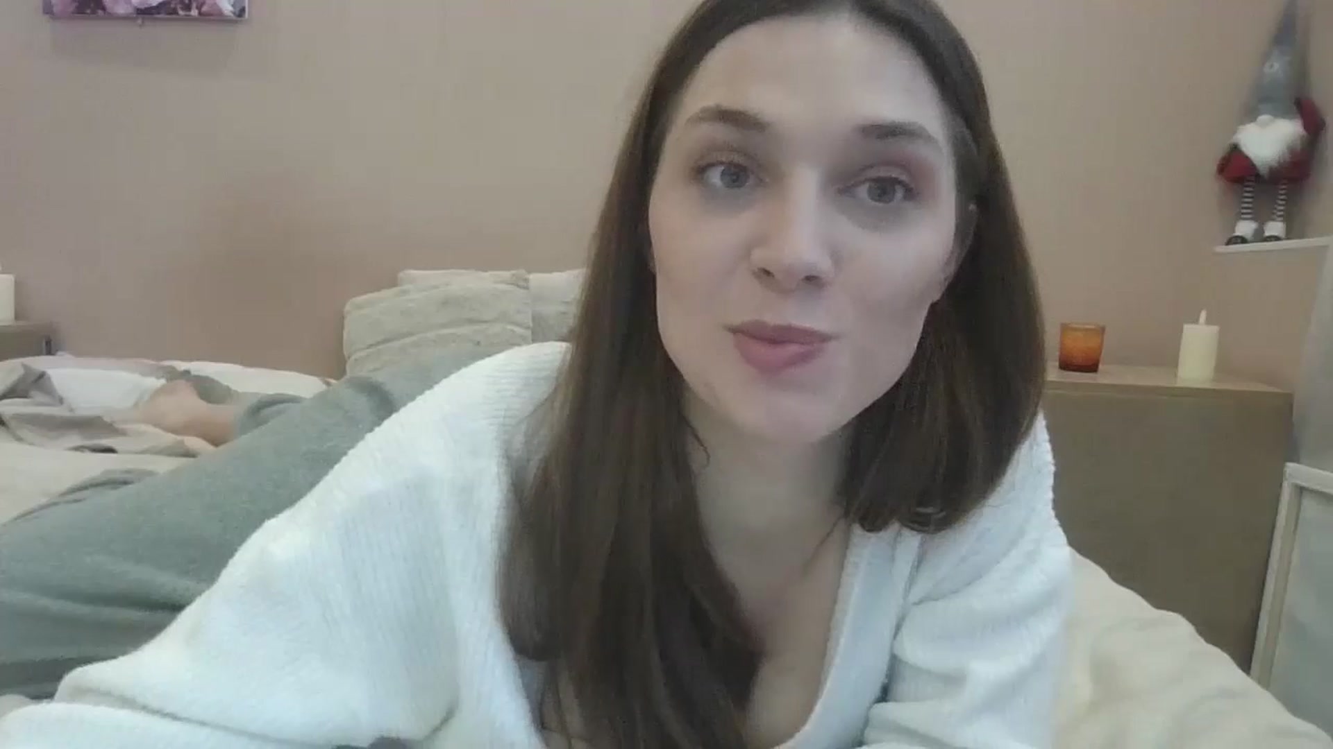 Gallery image thumbnail from HaleyReed's myfreecams stream on, 02/27/2025, 12:27 image 12 of 20