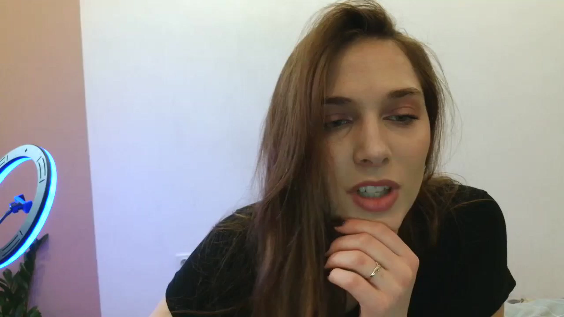 Gallery image thumbnail from HaleyReed's myfreecams stream on, 03/02/2025, 13:18 image 1 of 20