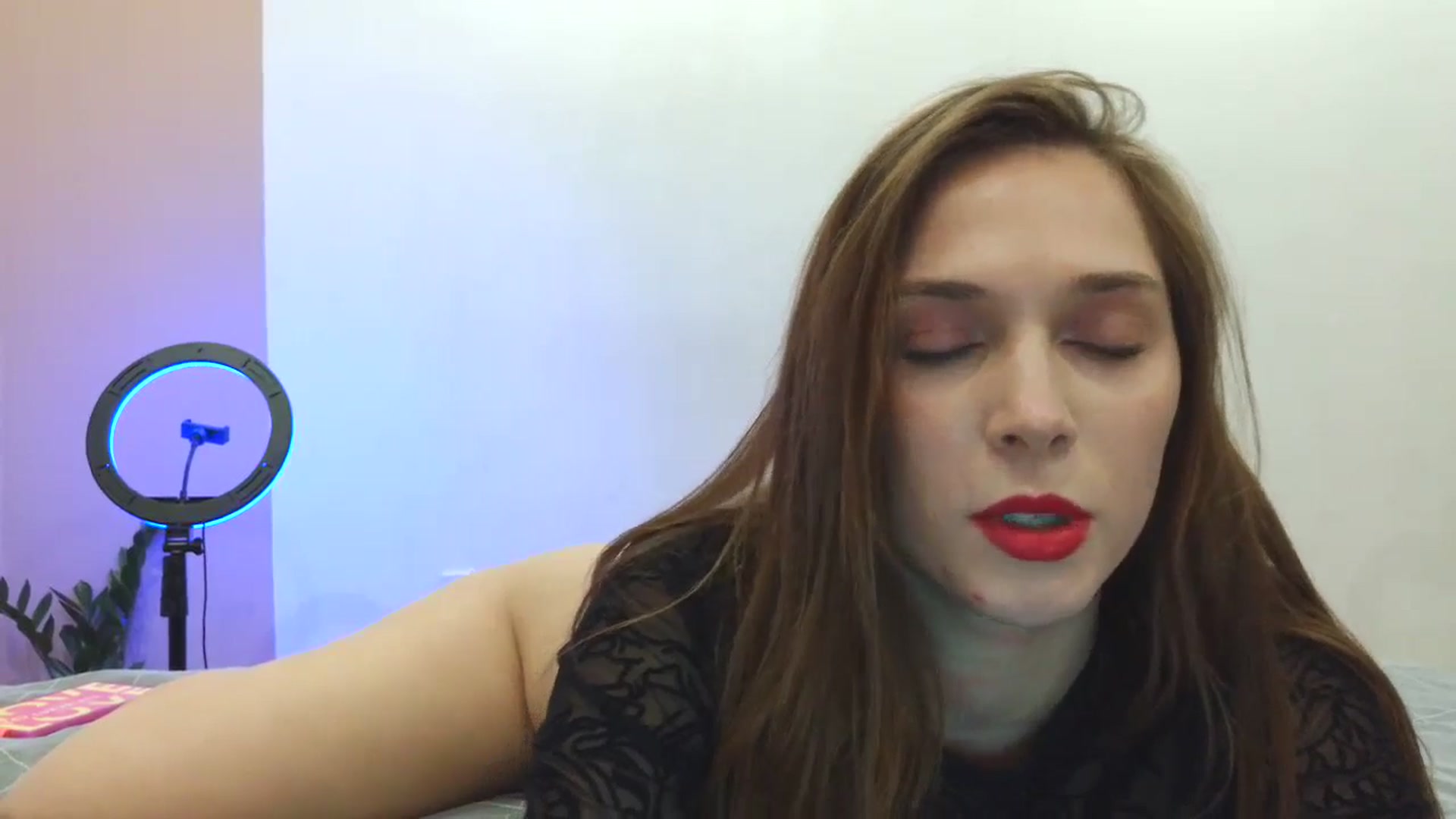 Gallery image thumbnail from HaleyReed's myfreecams stream on, 03/02/2025, 18:31 image 16 of 20