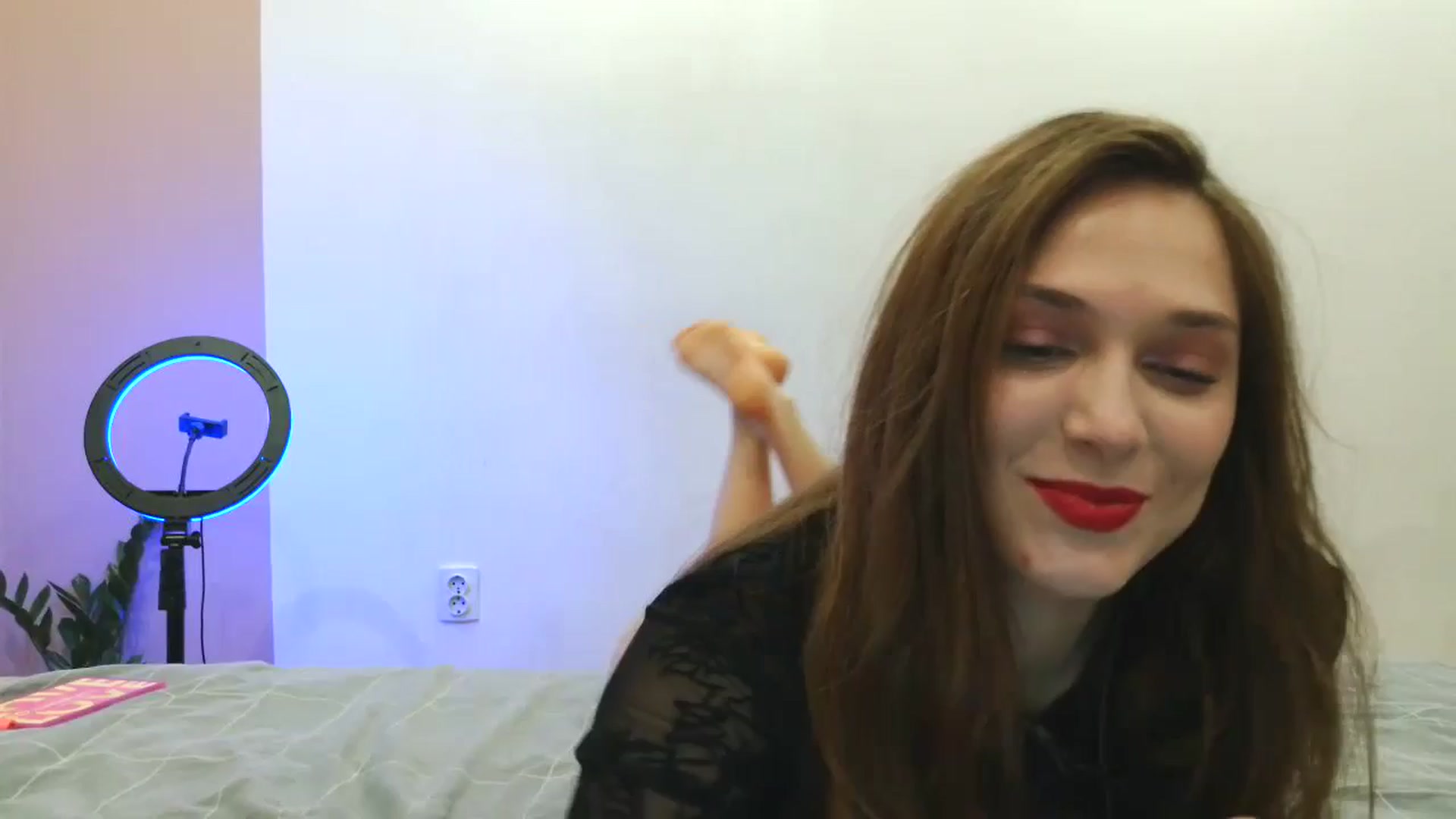 Gallery image thumbnail from HaleyReed's myfreecams stream on, 03/02/2025, 18:31 image 14 of 20