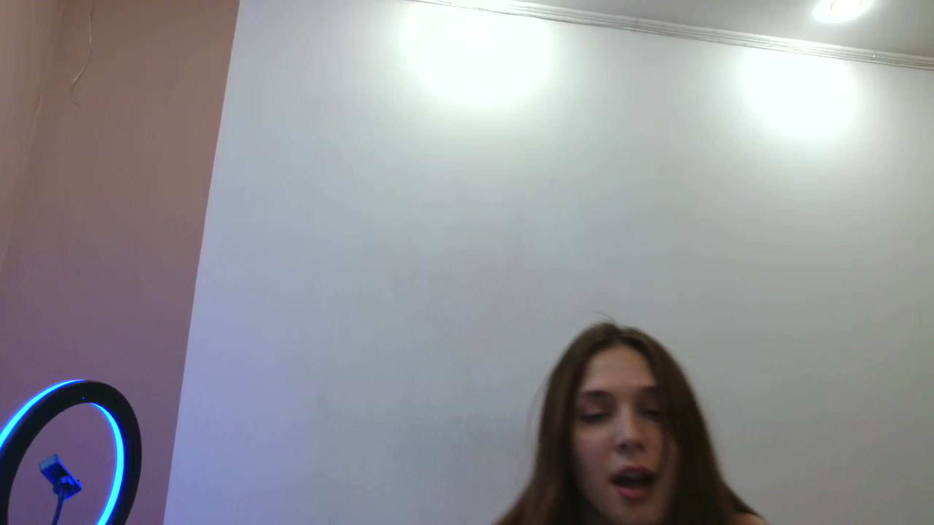 Gallery image thumbnail from HaleyReed's myfreecams stream on, 03/03/2025, 13:52 image 12 of 20