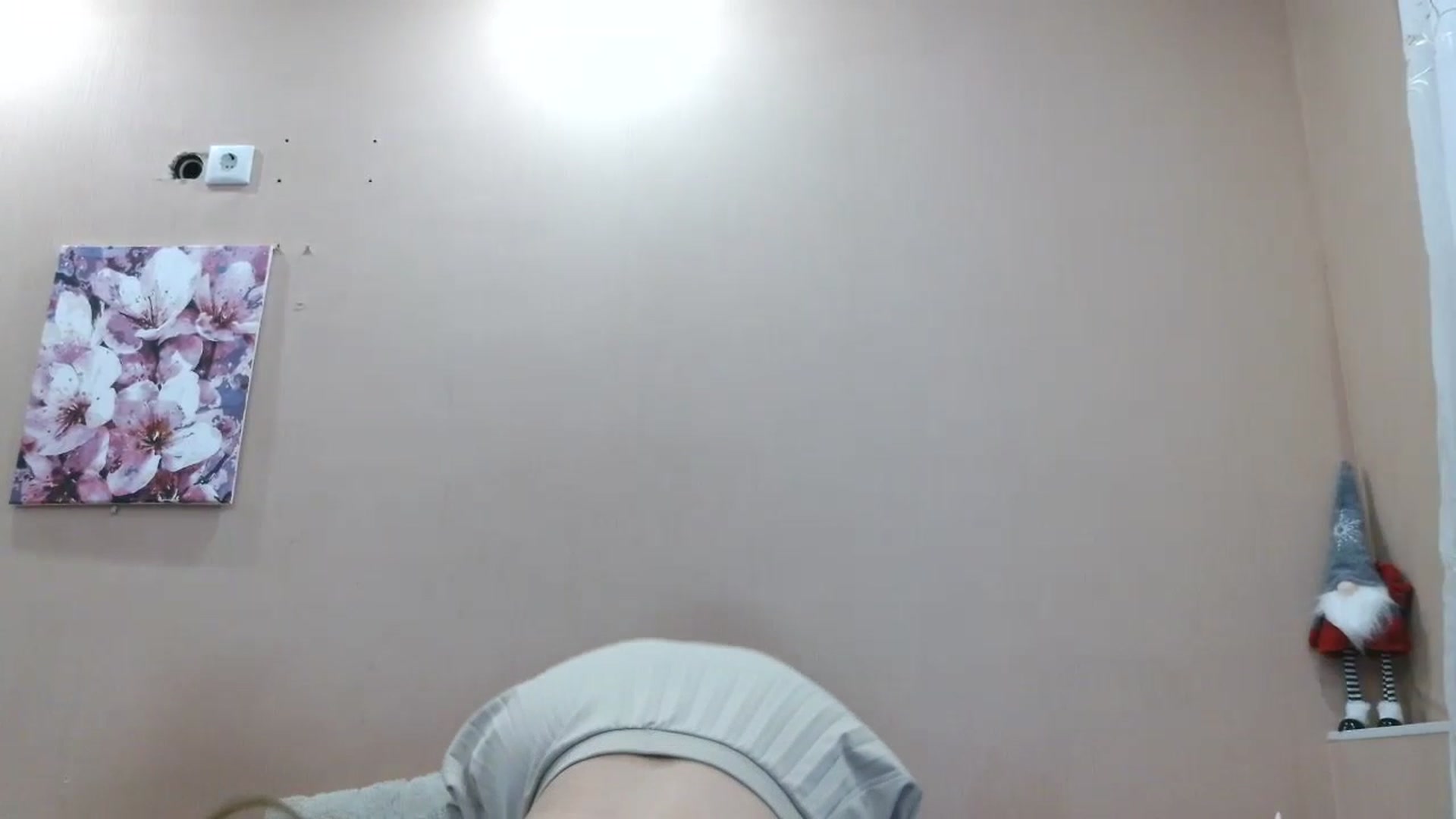 Gallery image thumbnail from HaleyReed's myfreecams stream on, 03/03/2025, 15:15 image 6 of 20