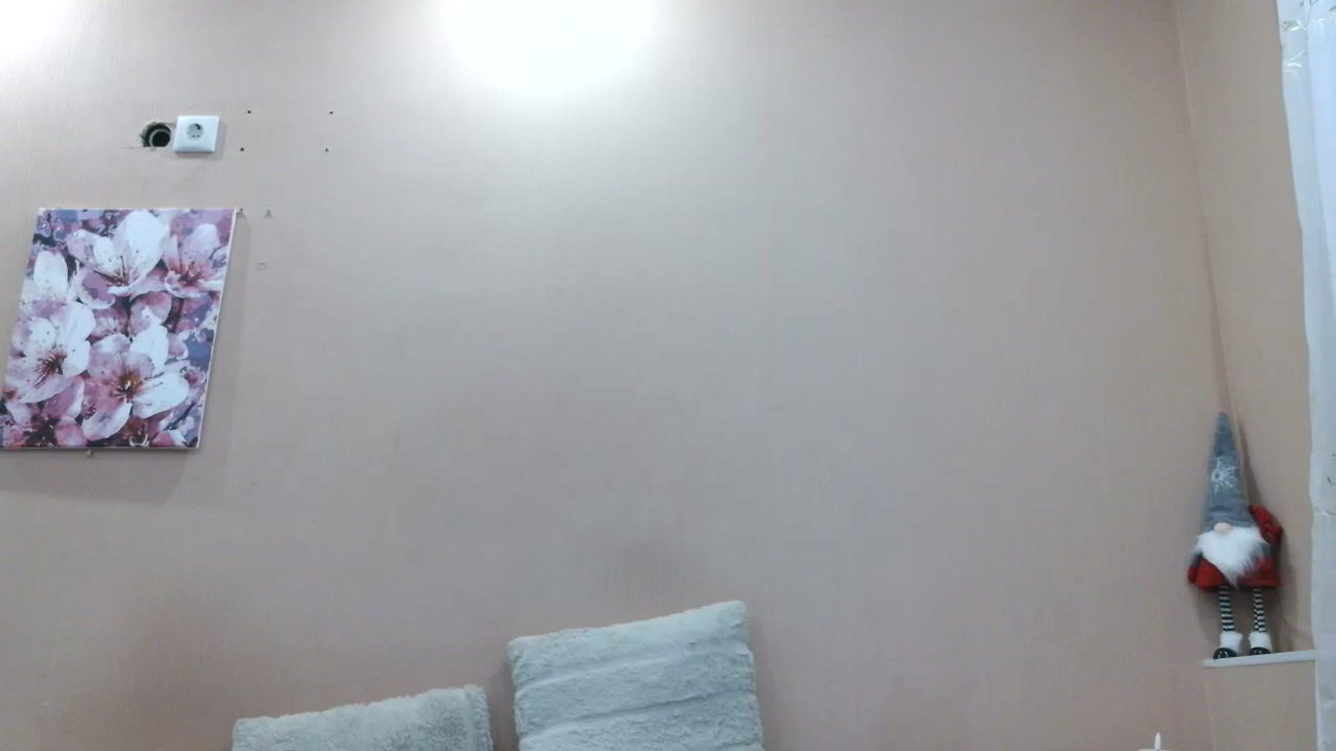 Gallery image thumbnail from HaleyReed's myfreecams stream on, 03/03/2025, 15:15 image 1 of 20