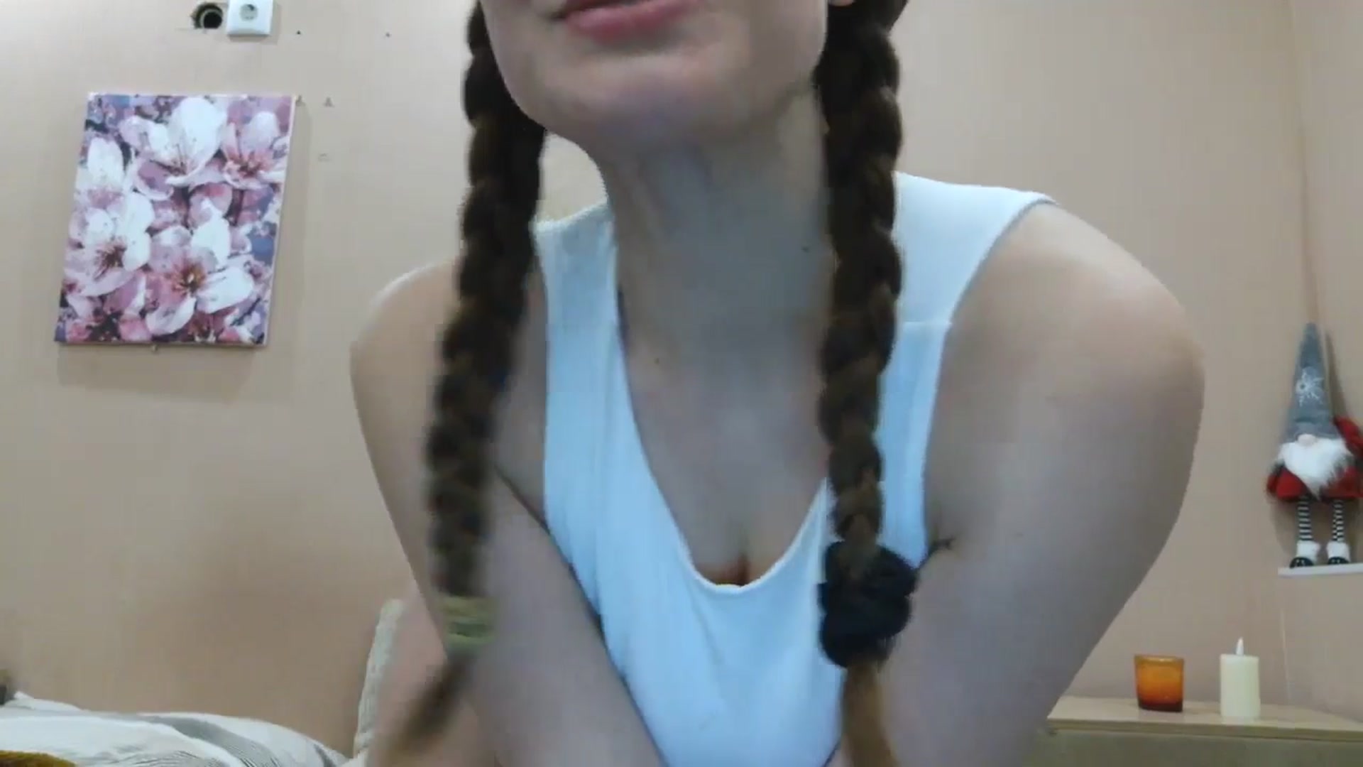 Gallery image thumbnail from HaleyReed's myfreecams stream on, 03/03/2025, 17:20 image 15 of 20