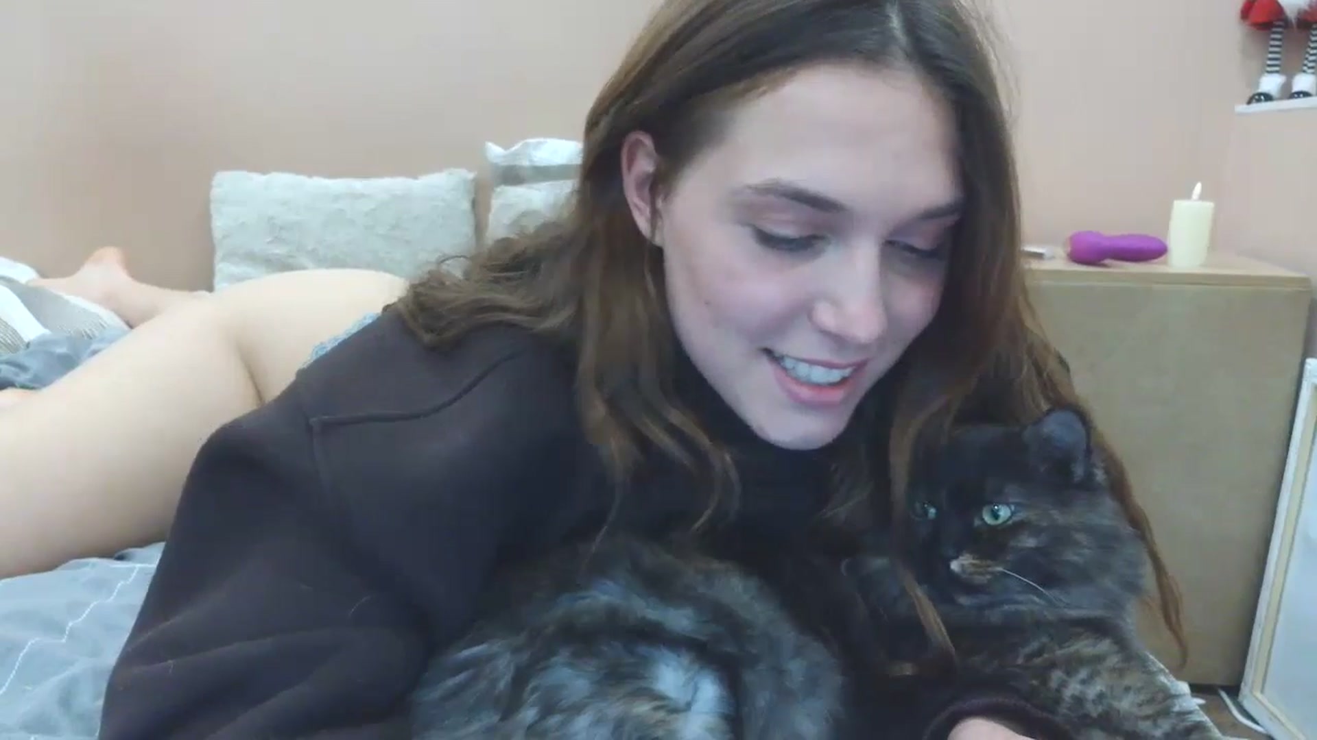 Gallery image thumbnail from HaleyReed's myfreecams stream on, 03/04/2025, 15:33 image 4 of 20
