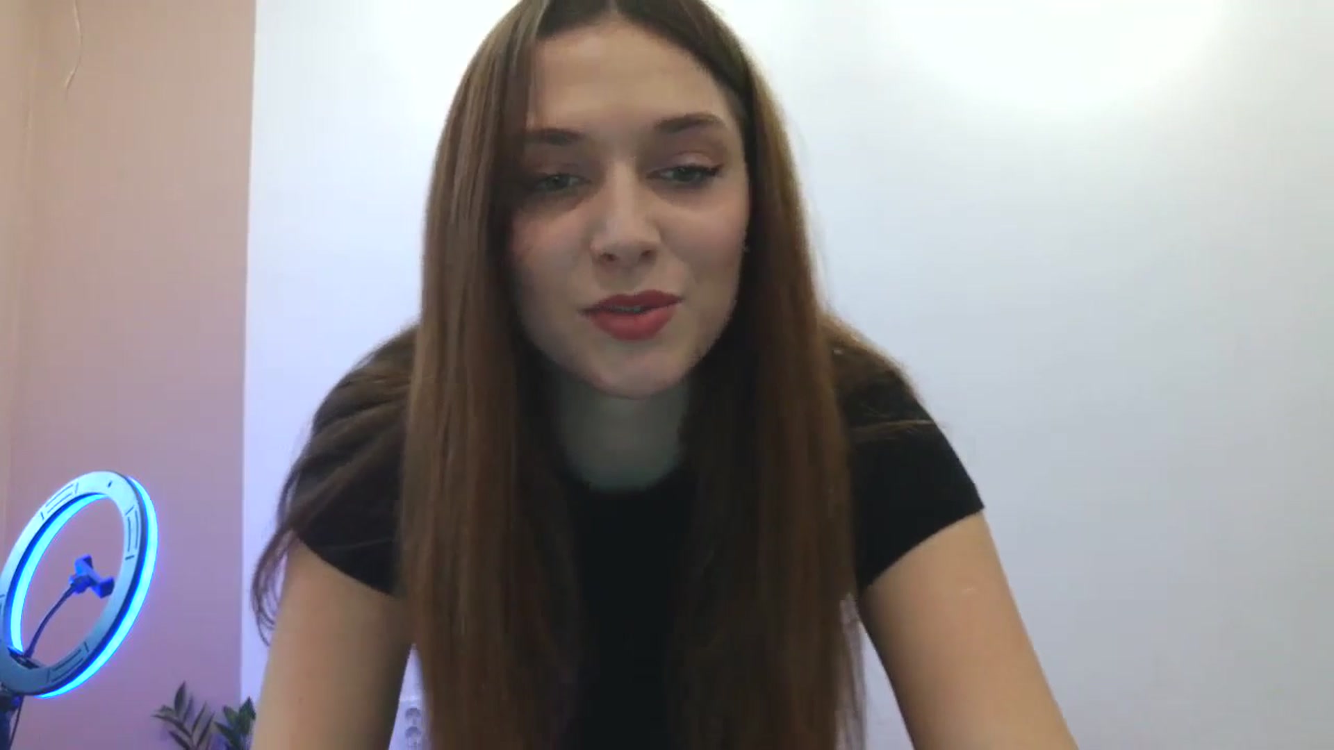 Gallery image thumbnail from HaleyReed's myfreecams stream on, 03/06/2025, 14:18 image 12 of 20