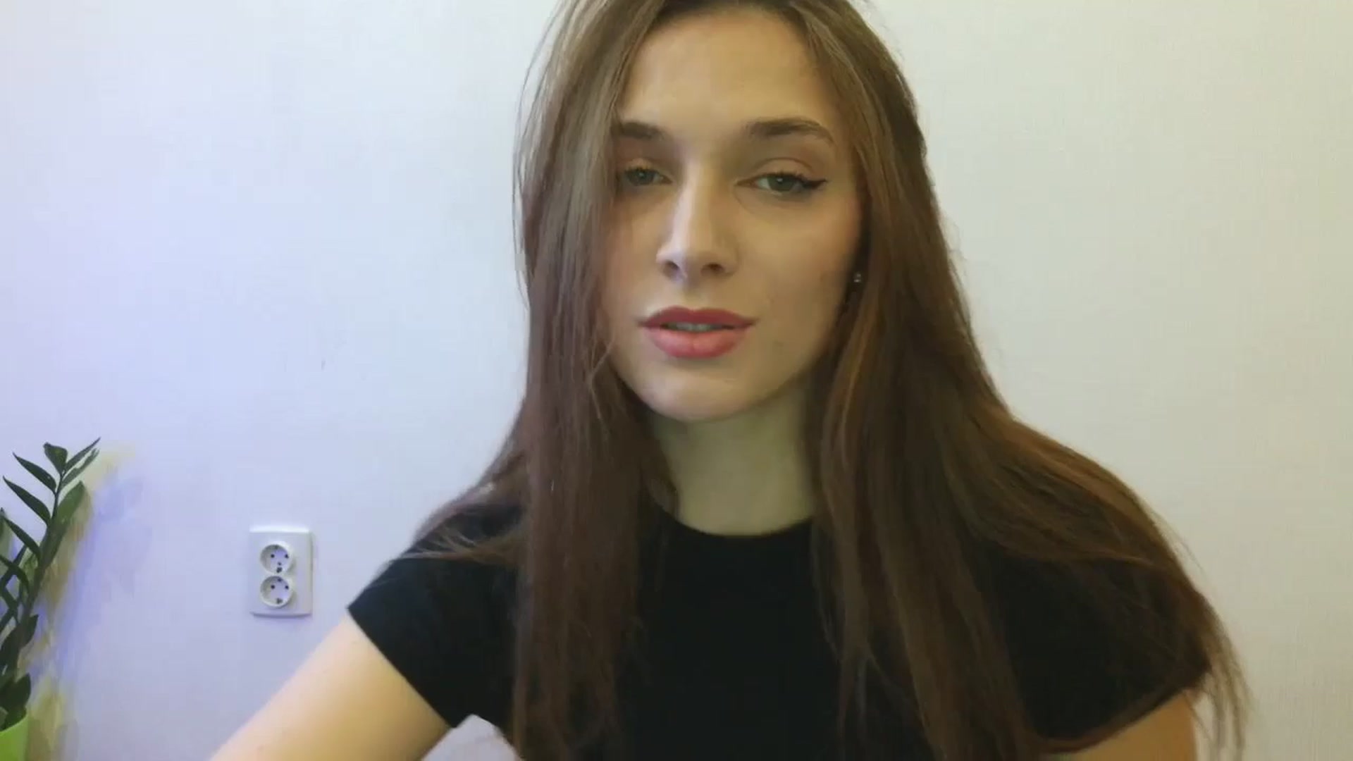 Gallery image thumbnail from HaleyReed's myfreecams stream on, 03/06/2025, 14:18 image 17 of 20
