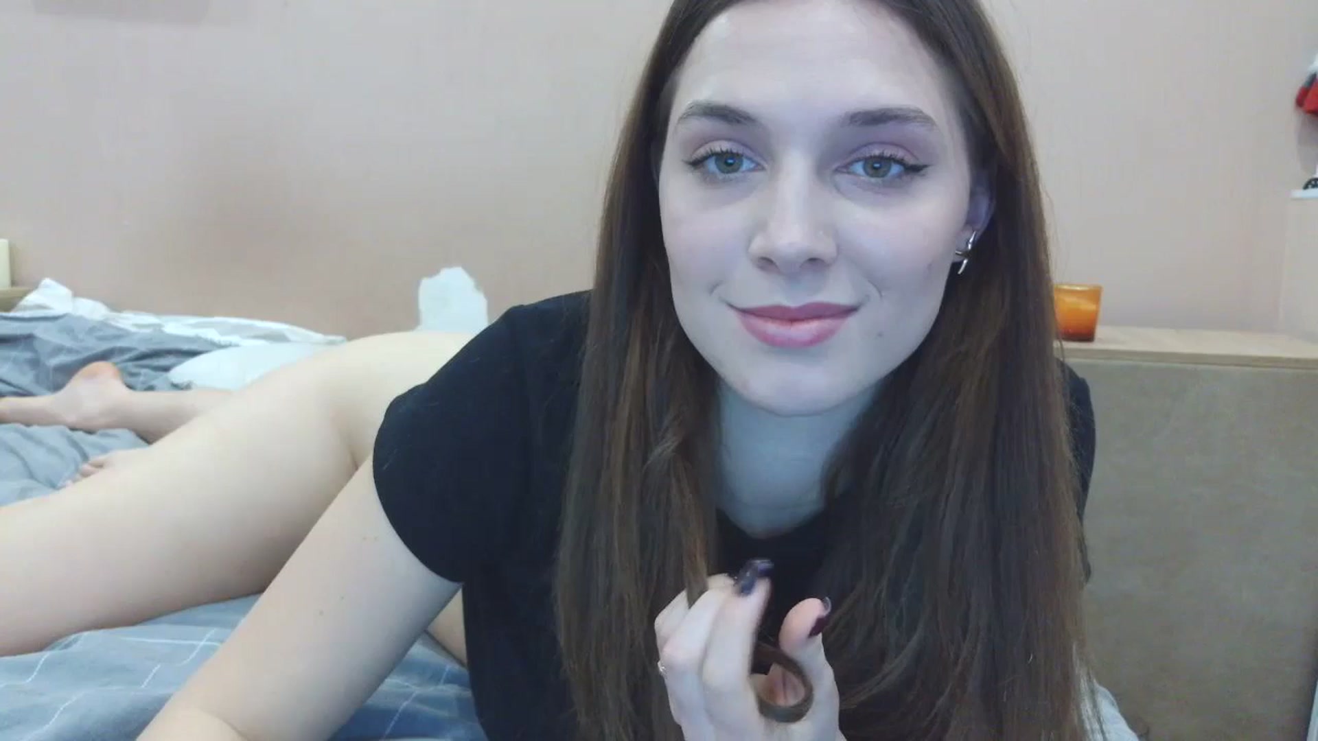 Gallery image thumbnail from HaleyReed's myfreecams stream on, 03/06/2025, 15:42 image 17 of 20