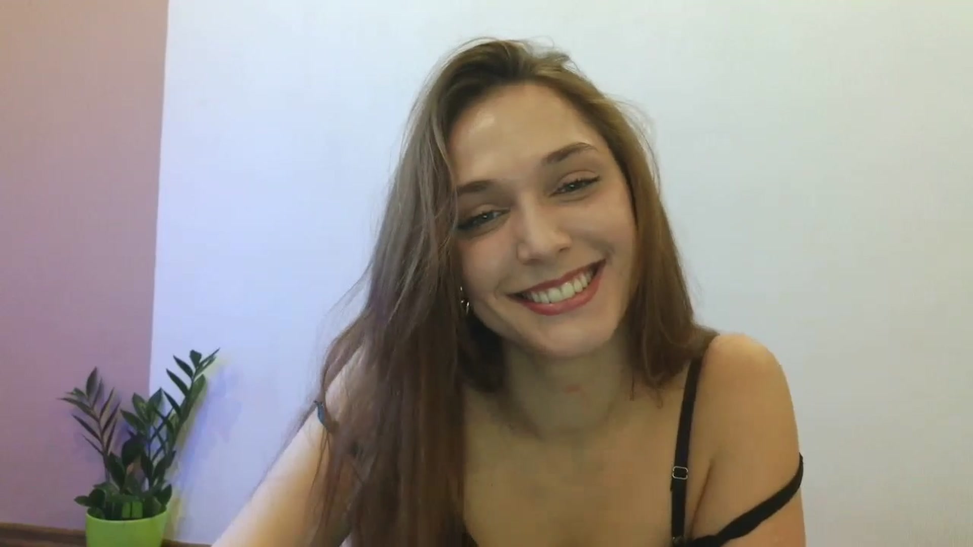 Gallery image thumbnail from HaleyReed's myfreecams stream on, 03/07/2025, 13:27 image 18 of 20