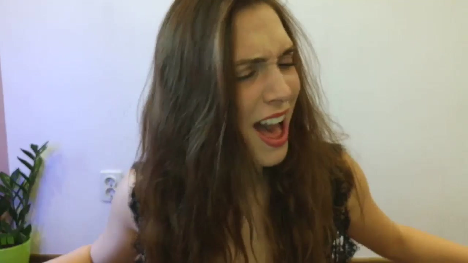 Gallery image thumbnail from HaleyReed's myfreecams stream on, 03/10/2025, 13:25 image 8 of 20