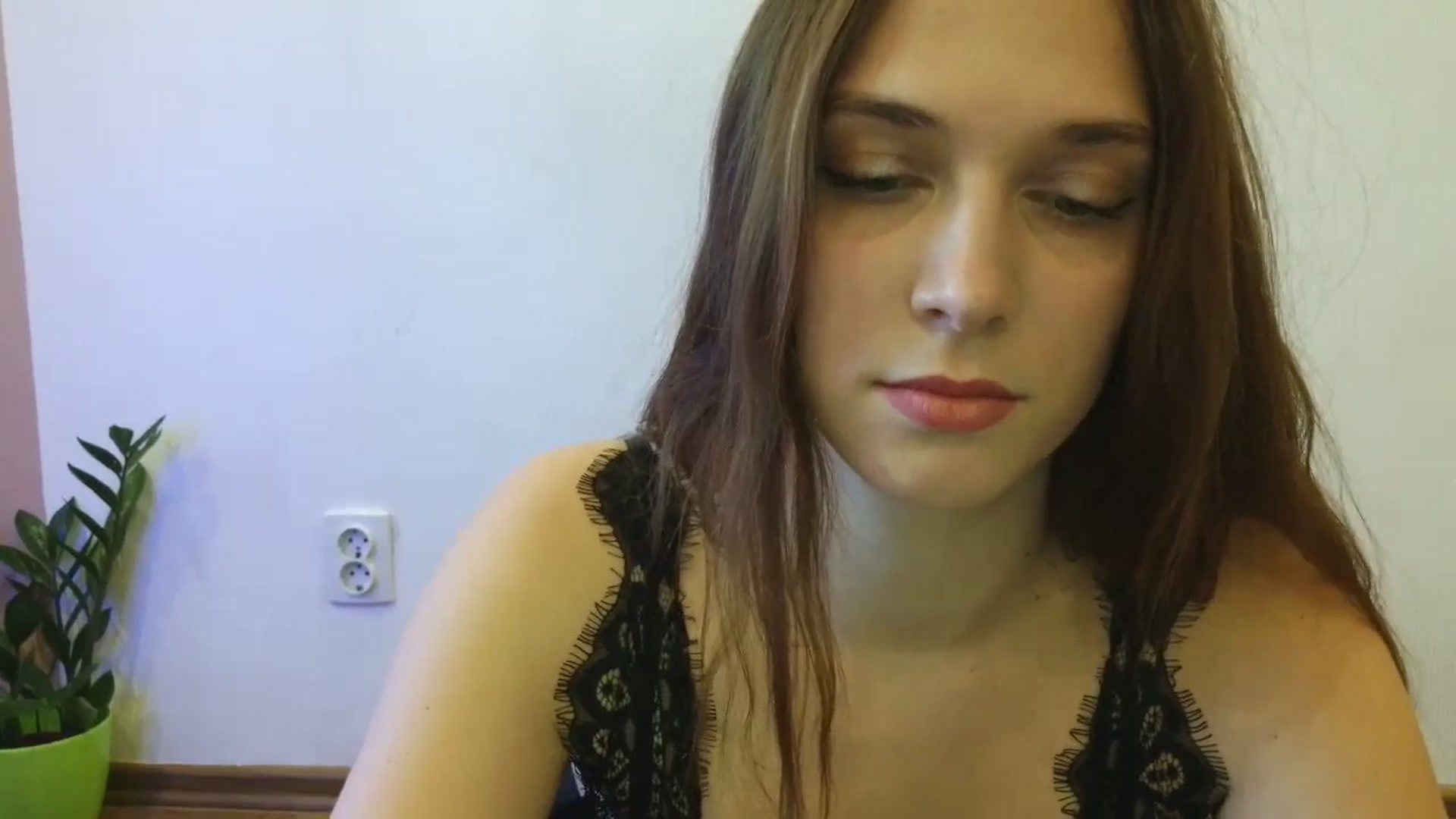 Gallery image thumbnail from HaleyReed's myfreecams stream on, 03/10/2025, 13:25 image 17 of 20