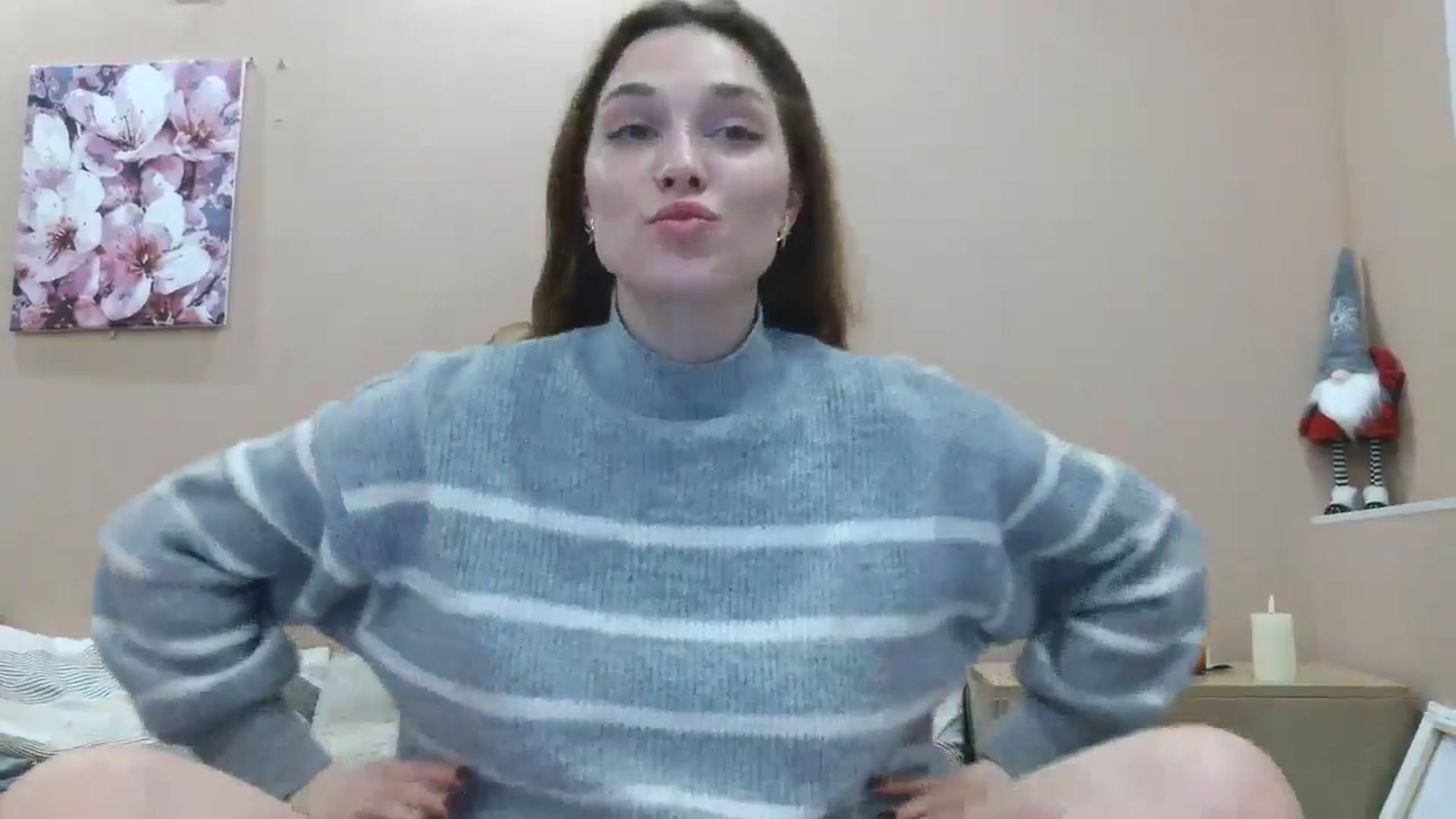 Gallery image thumbnail from HaleyReed's myfreecams stream on, 03/10/2025, 16:40 image 13 of 20