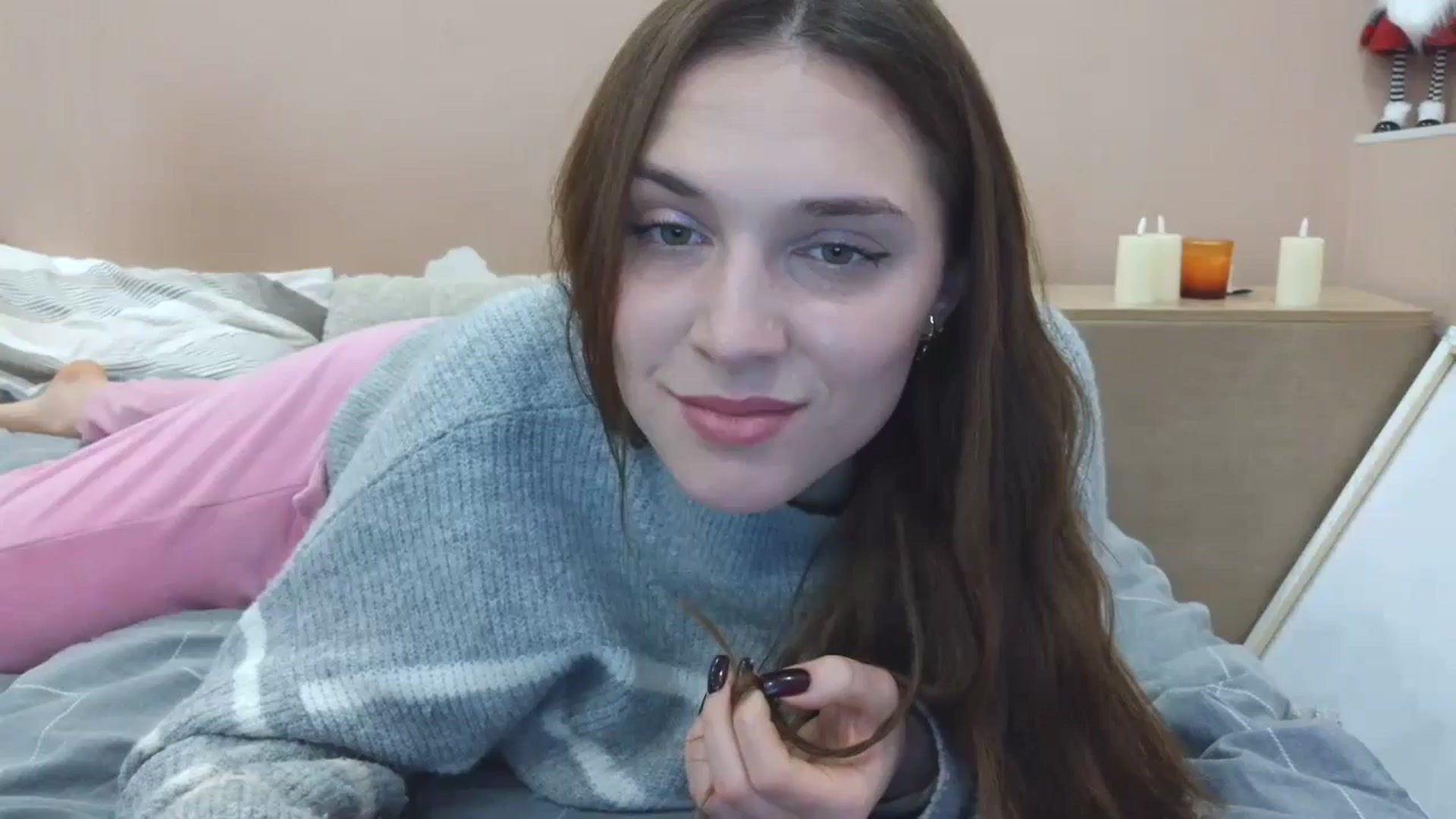 Gallery image thumbnail from HaleyReed's myfreecams stream on, 03/10/2025, 16:40 image 1 of 20