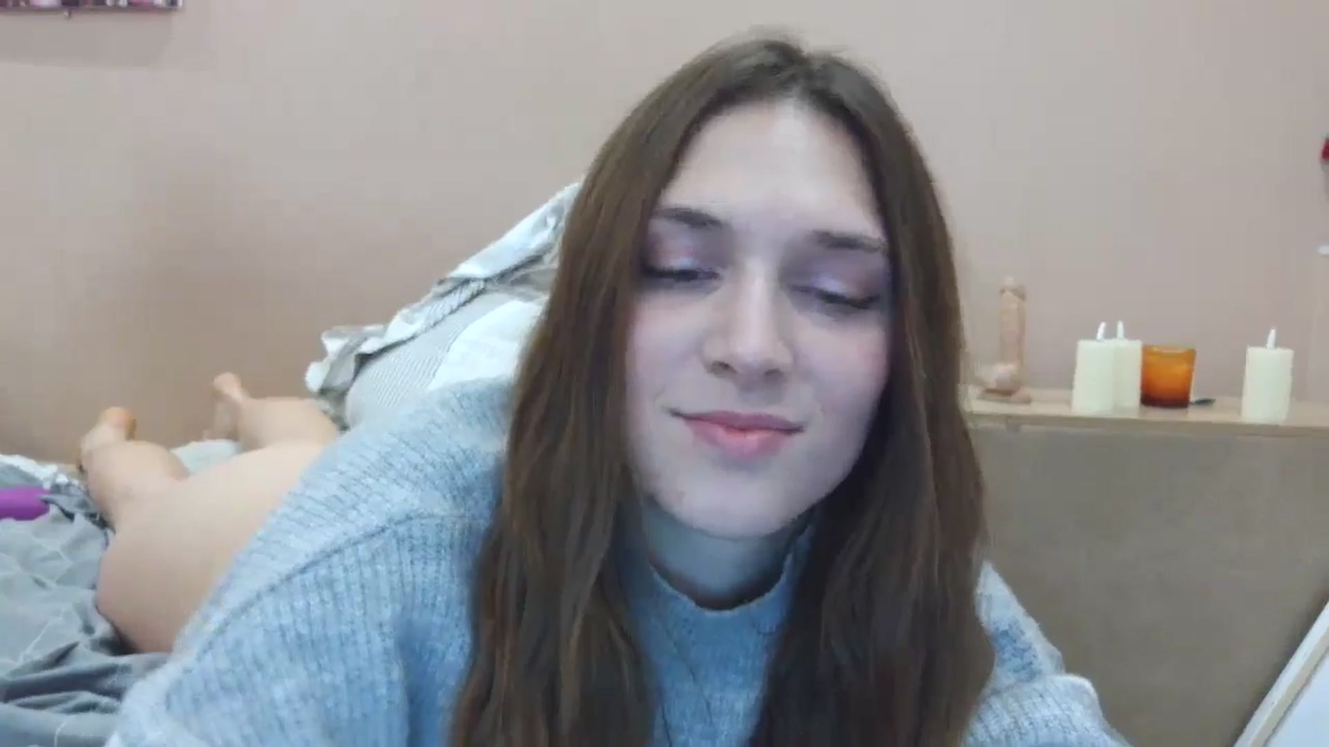 Gallery image thumbnail from HaleyReed's myfreecams stream on, 03/10/2025, 18:34 image 8 of 20