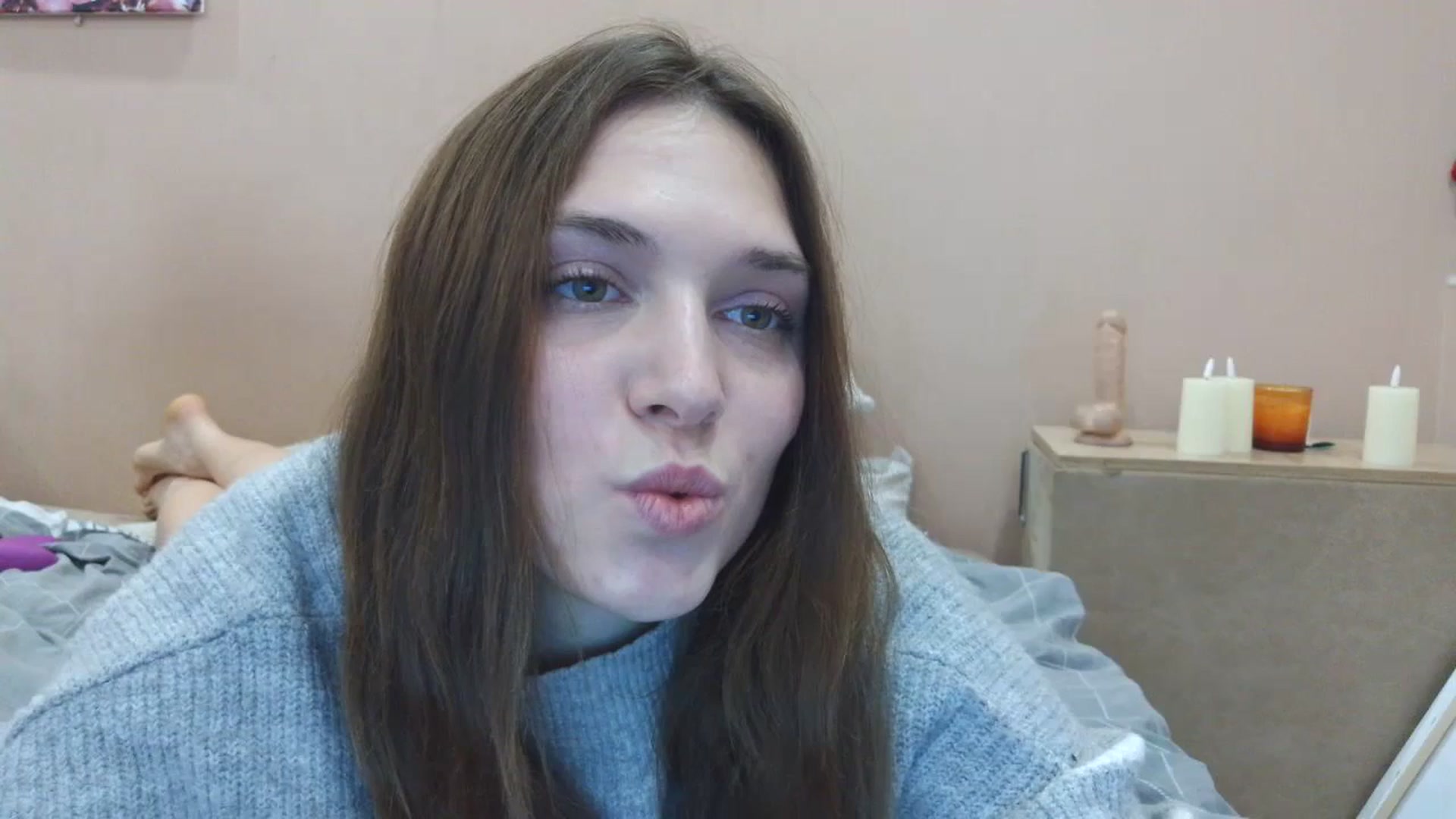 Gallery image thumbnail from HaleyReed's myfreecams stream on, 03/10/2025, 18:34 image 4 of 20