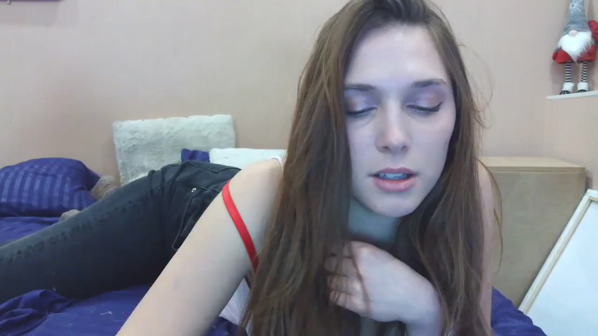 Gallery image thumbnail from HaleyReed's myfreecams stream on, 03/13/2025, 16:33 image 8 of 20