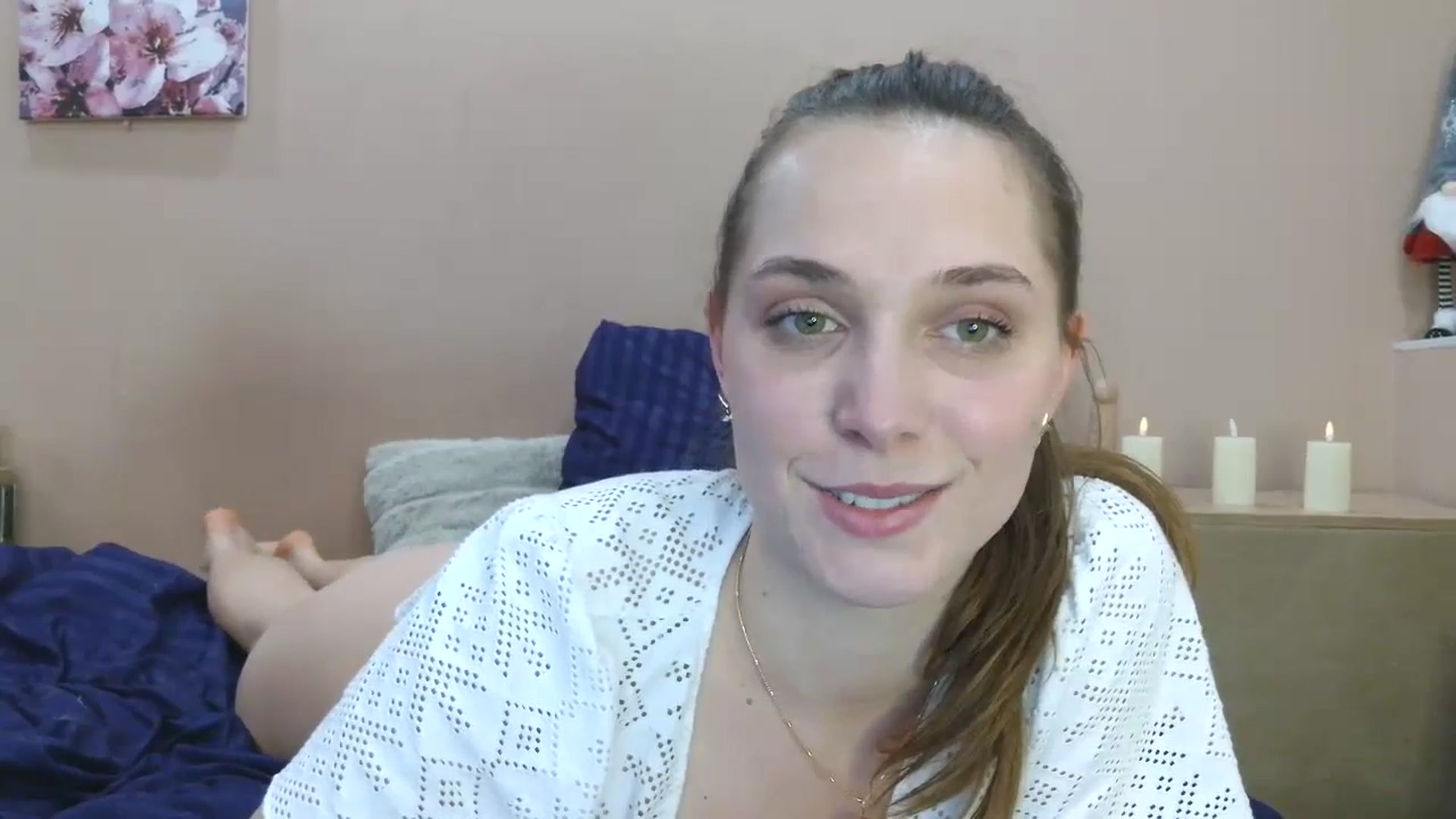 Gallery image thumbnail from HaleyReed's myfreecams stream on, 03/14/2025, 17:16 image 14 of 20