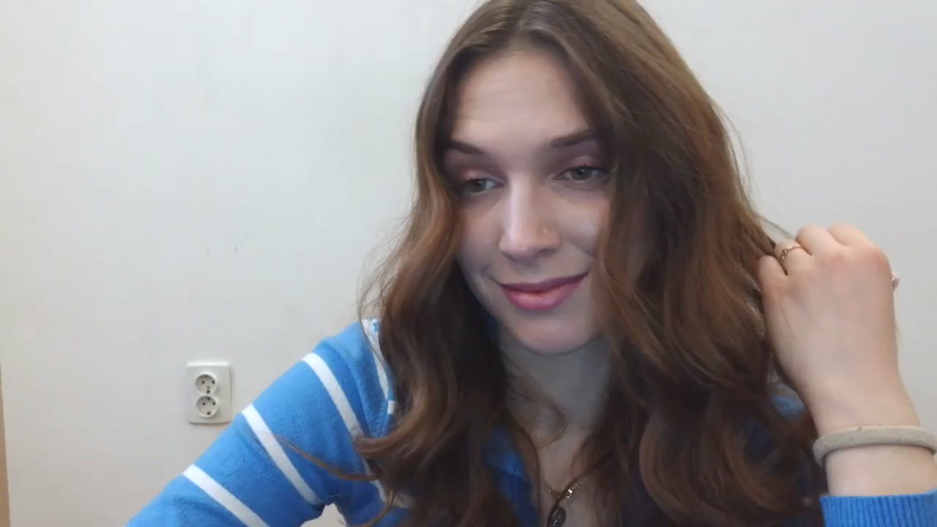Gallery image thumbnail from HaleyReed's myfreecams stream on, 03/16/2025, 13:14 image 8 of 20