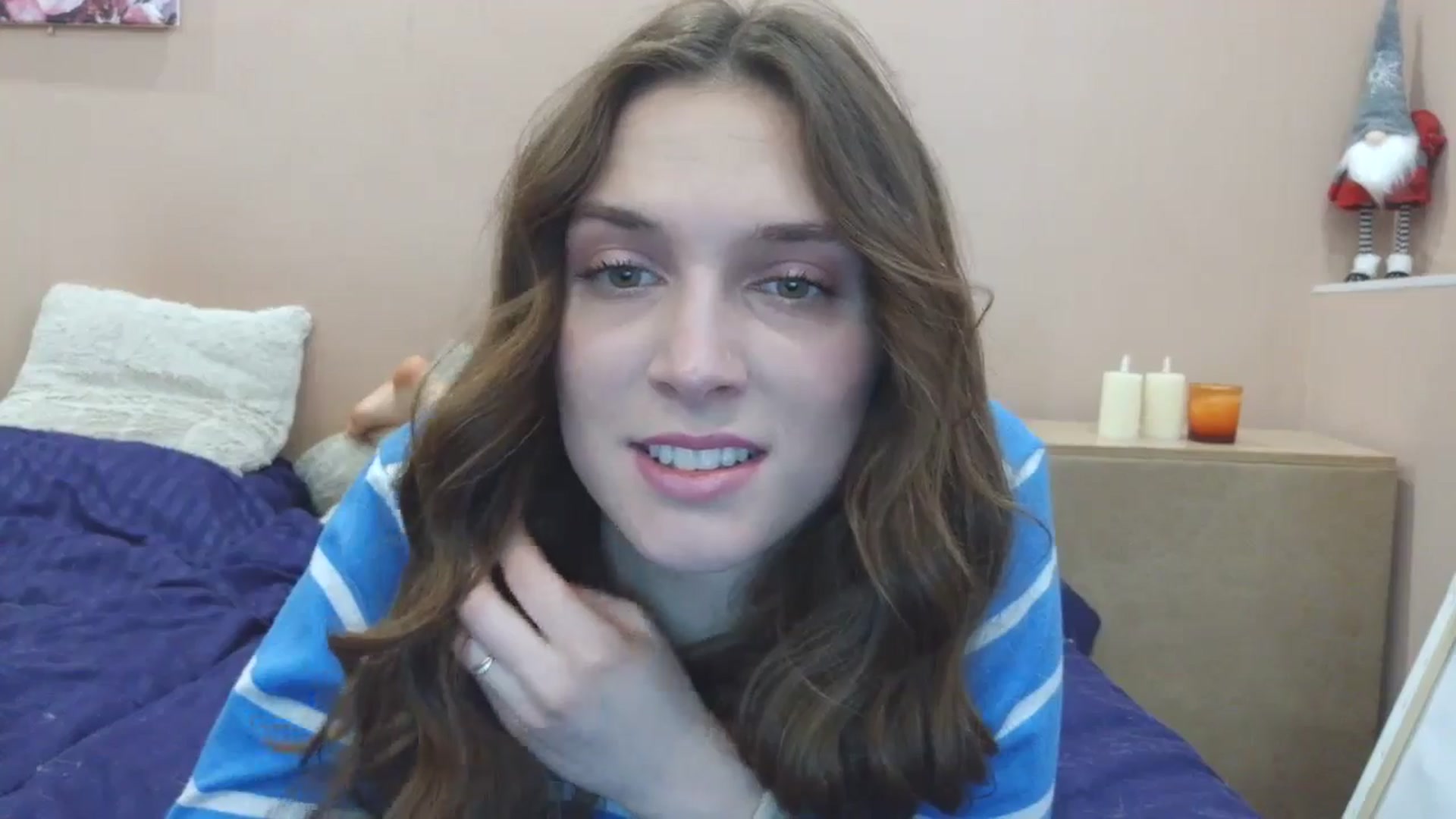 Gallery image thumbnail from HaleyReed's myfreecams stream on, 03/16/2025, 14:25 image 4 of 20