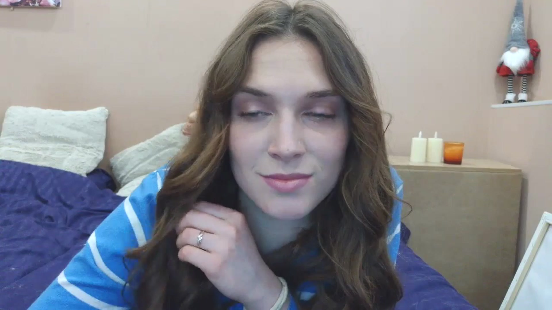 Gallery image thumbnail from HaleyReed's myfreecams stream on, 03/16/2025, 14:25 image 12 of 20