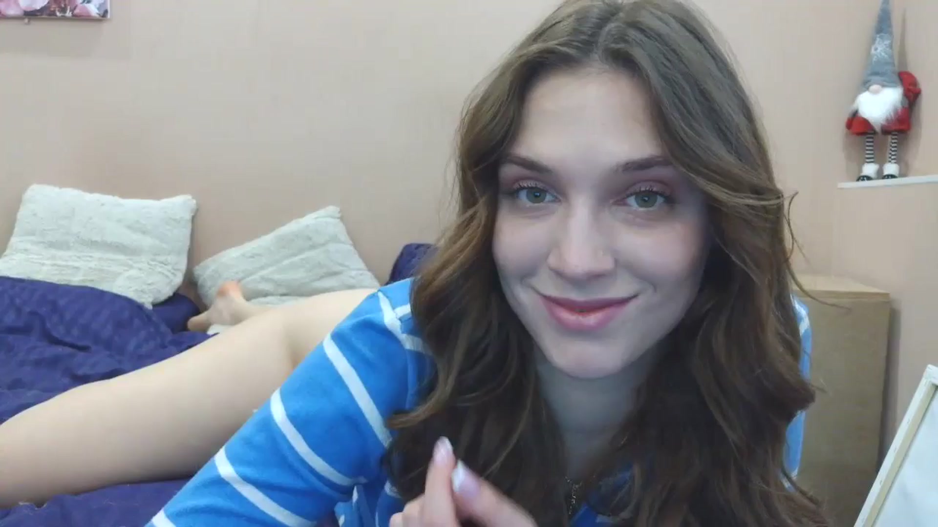 Gallery image thumbnail from HaleyReed's myfreecams stream on, 03/16/2025, 14:25 image 1 of 20