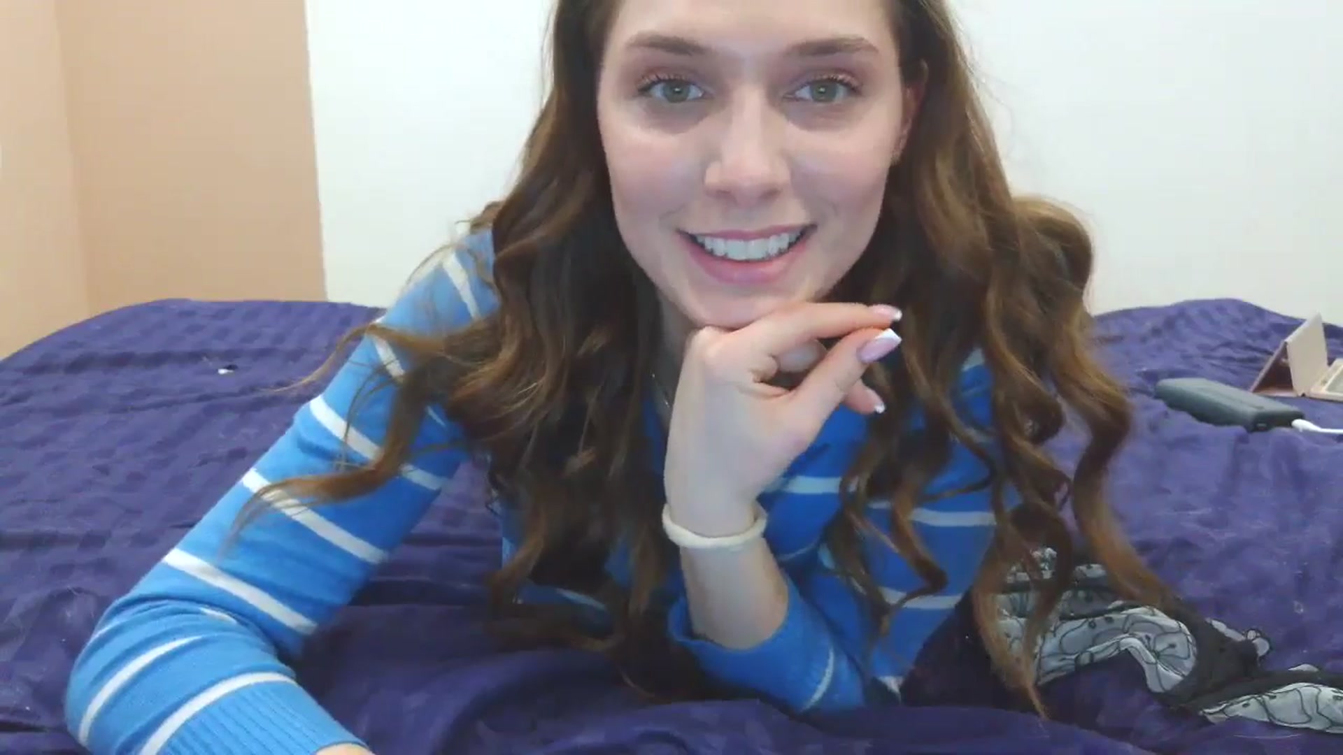 Gallery image thumbnail from HaleyReed's myfreecams stream on, 03/16/2025, 15:05 image 14 of 20