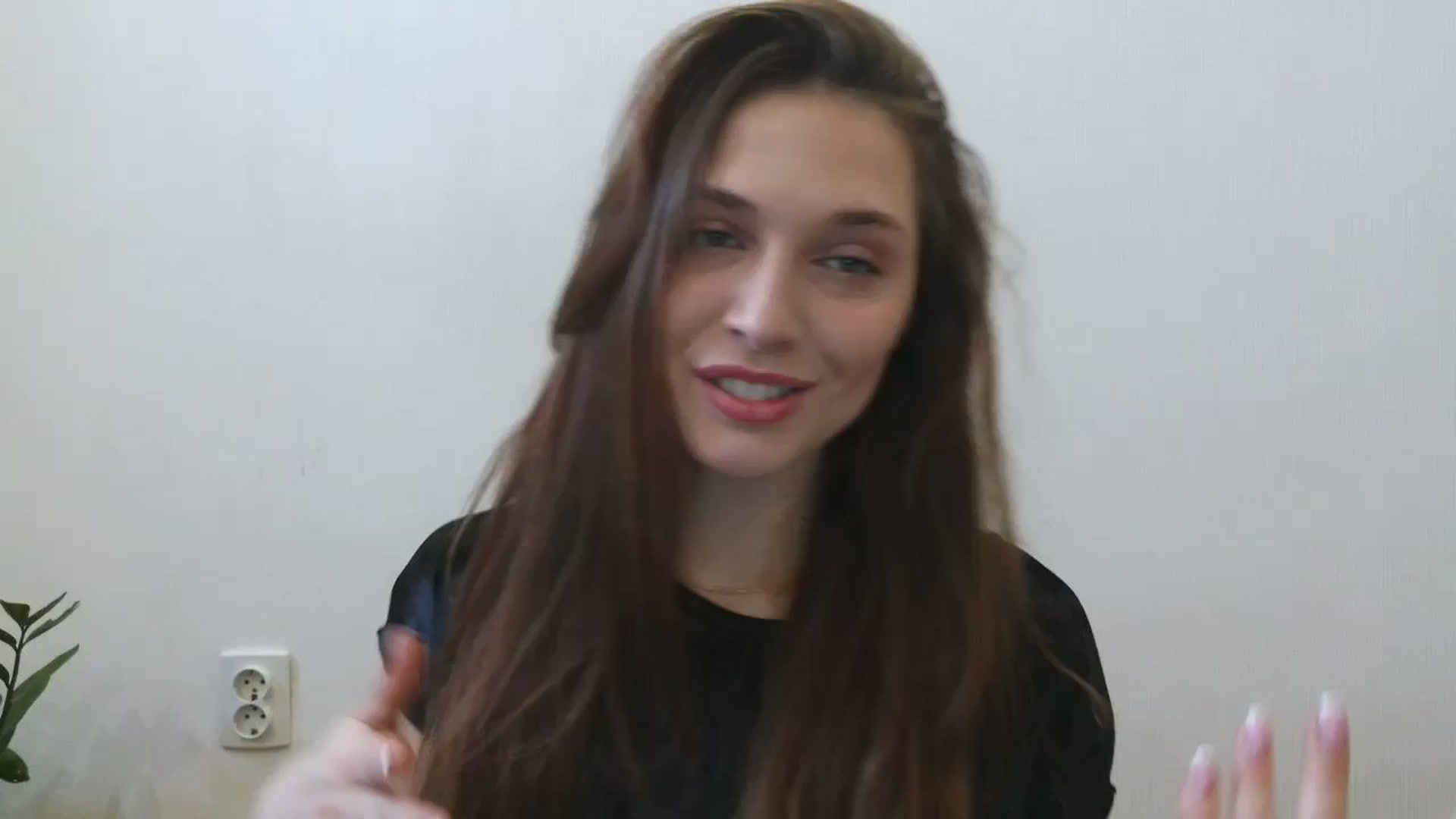 Gallery image thumbnail from HaleyReed's myfreecams stream on, 03/18/2025, 12:23 image 1 of 20