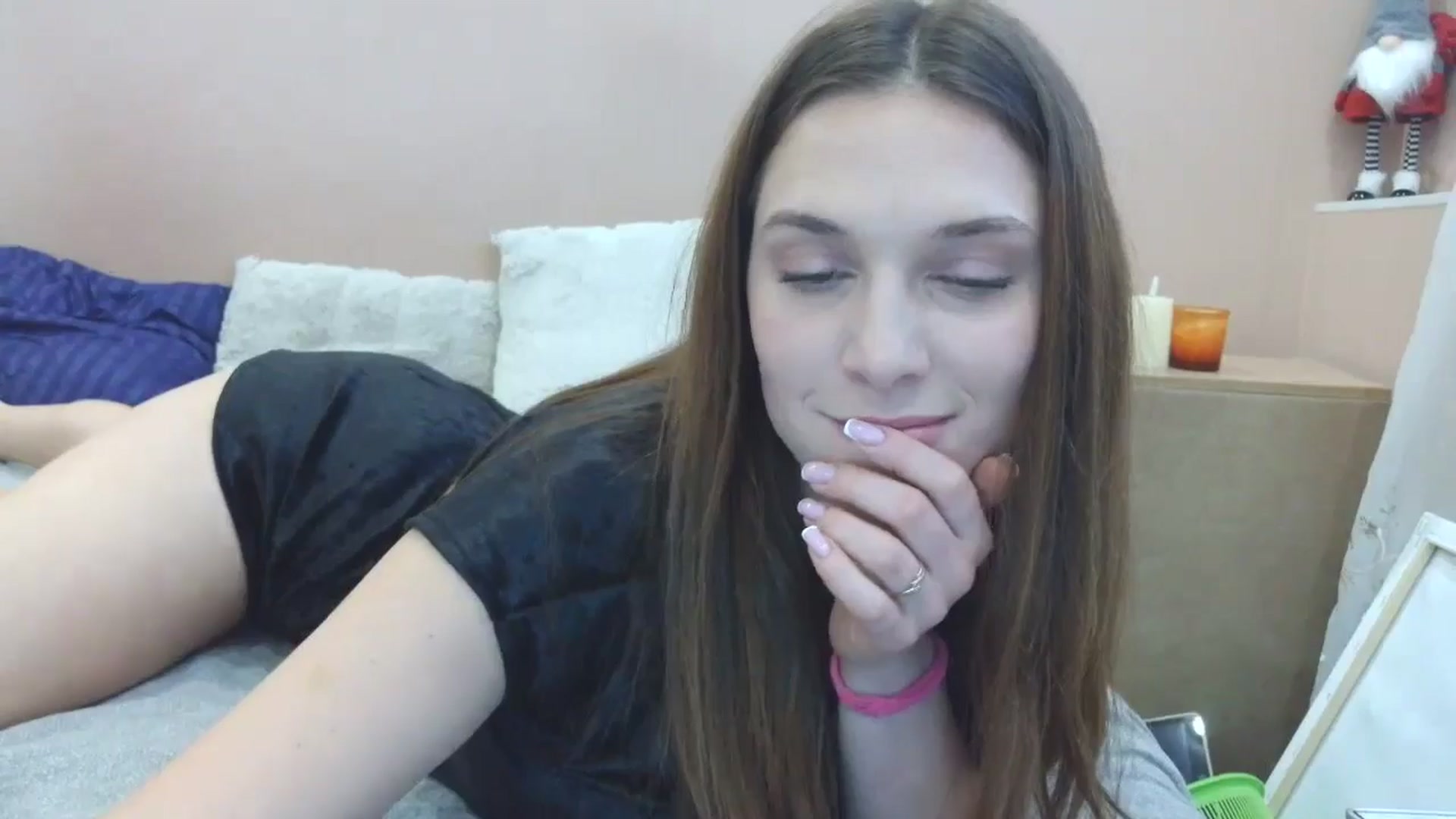 Gallery image thumbnail from HaleyReed's myfreecams stream on, 03/18/2025, 13:51 image 5 of 20