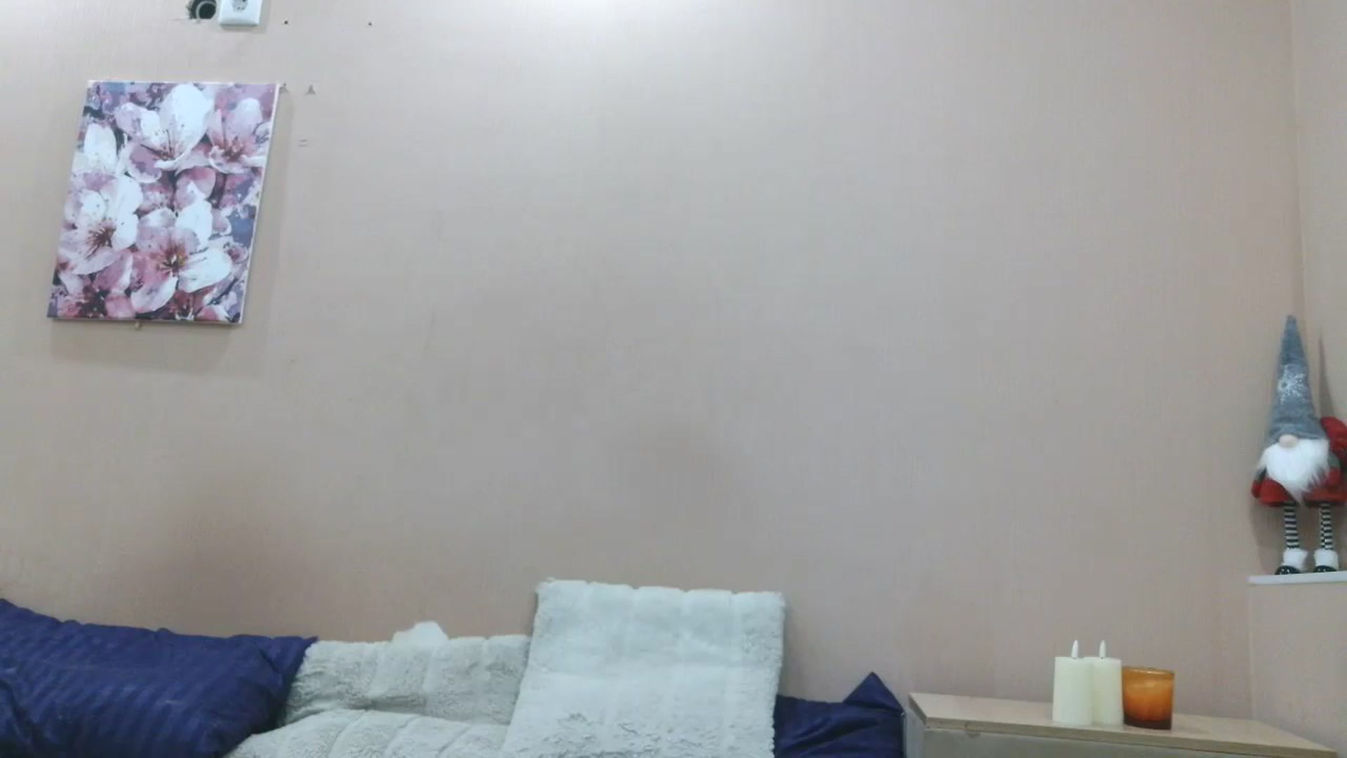 Gallery image thumbnail from HaleyReed's myfreecams stream on, 03/18/2025, 16:32 image 5 of 20