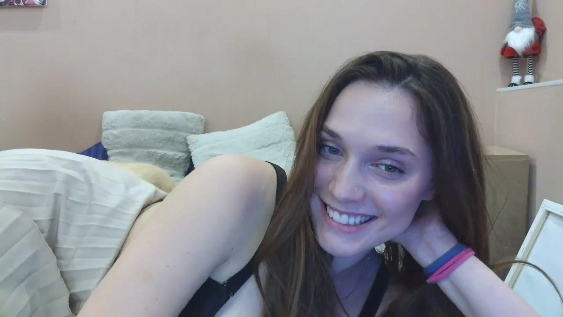 Gallery image thumbnail from HaleyReed's myfreecams stream on, 03/19/2025, 16:22 image 2 of 20