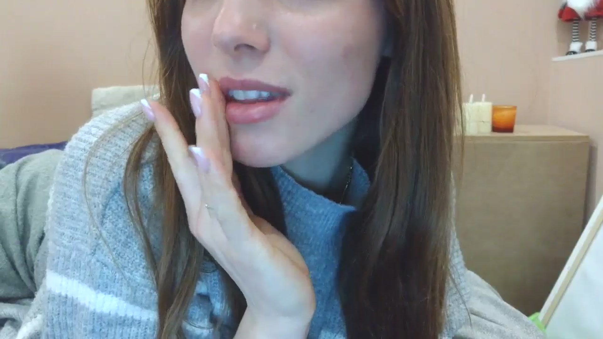 Gallery image thumbnail from HaleyReed's myfreecams stream on, 03/19/2025, 18:07 image 5 of 20