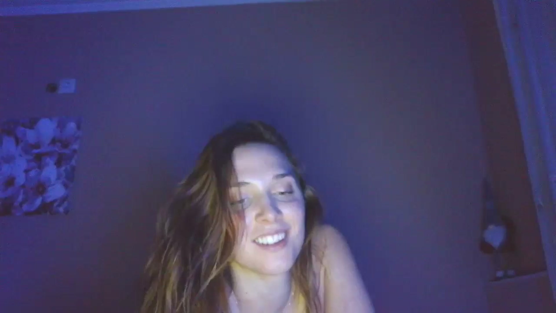 Gallery image thumbnail from HaleyReed's myfreecams stream on, 03/20/2025, 17:38 image 20 of 20
