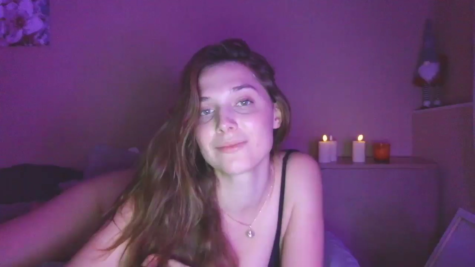 Gallery image thumbnail from HaleyReed's myfreecams stream on, 03/20/2025, 17:38 image 15 of 20