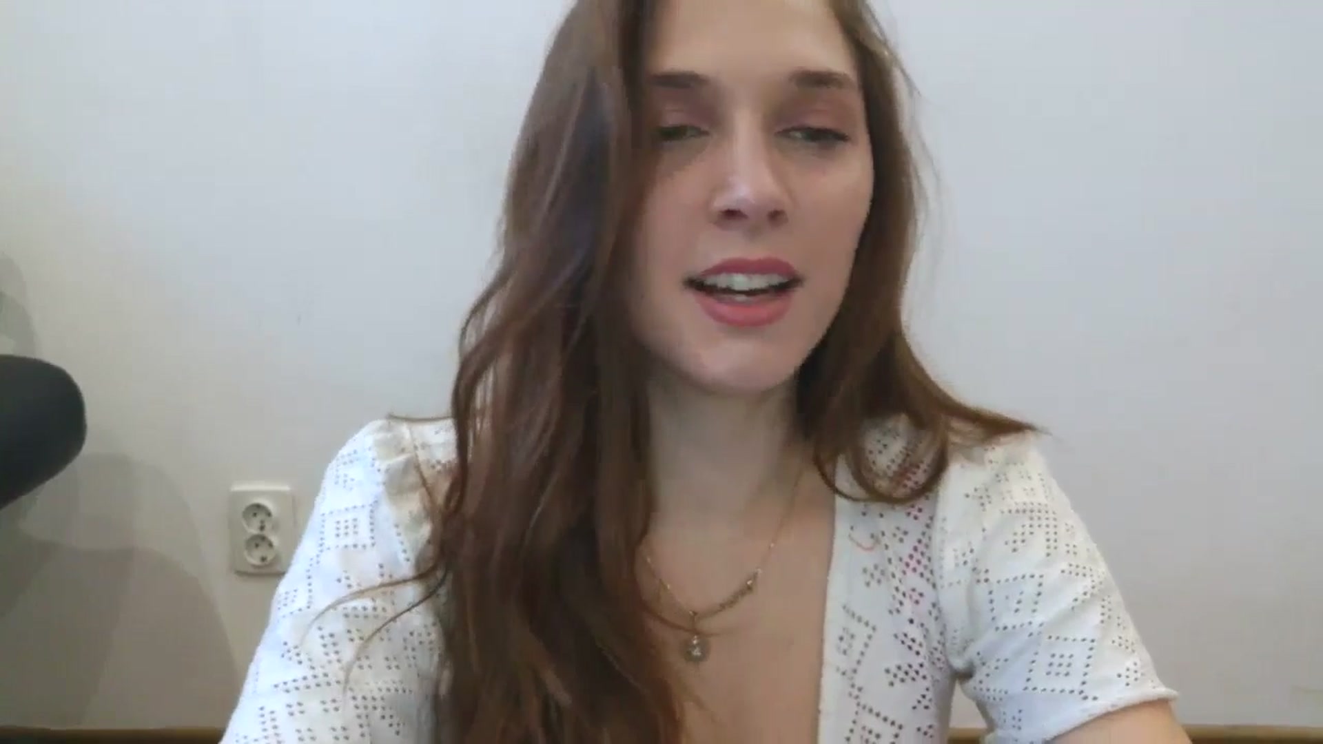 Gallery image thumbnail from HaleyReed's myfreecams stream on, 03/21/2025, 11:56 image 5 of 20