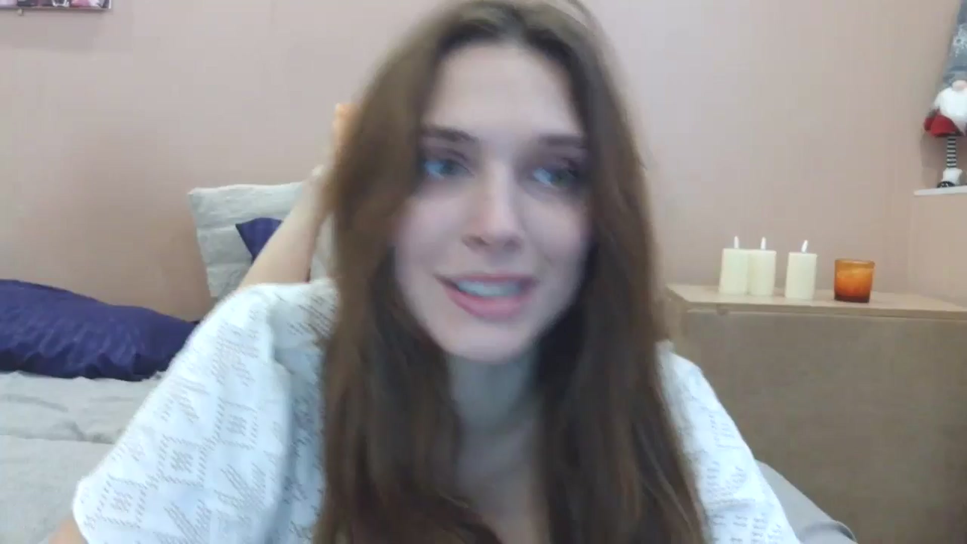 Gallery image thumbnail from HaleyReed's myfreecams stream on, 03/21/2025, 13:34 image 1 of 20