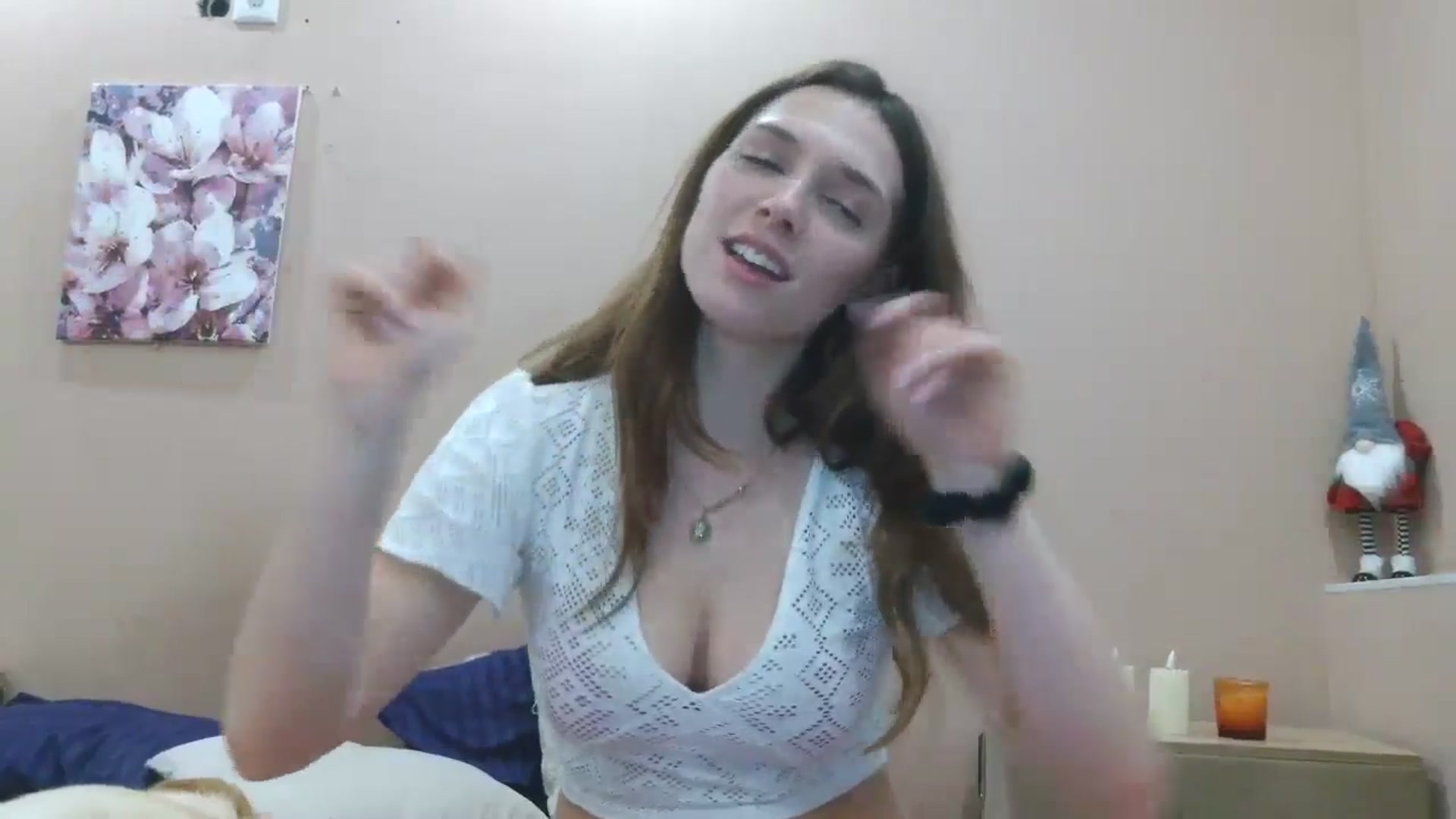 Gallery image thumbnail from HaleyReed's myfreecams stream on, 03/21/2025, 15:44 image 20 of 20