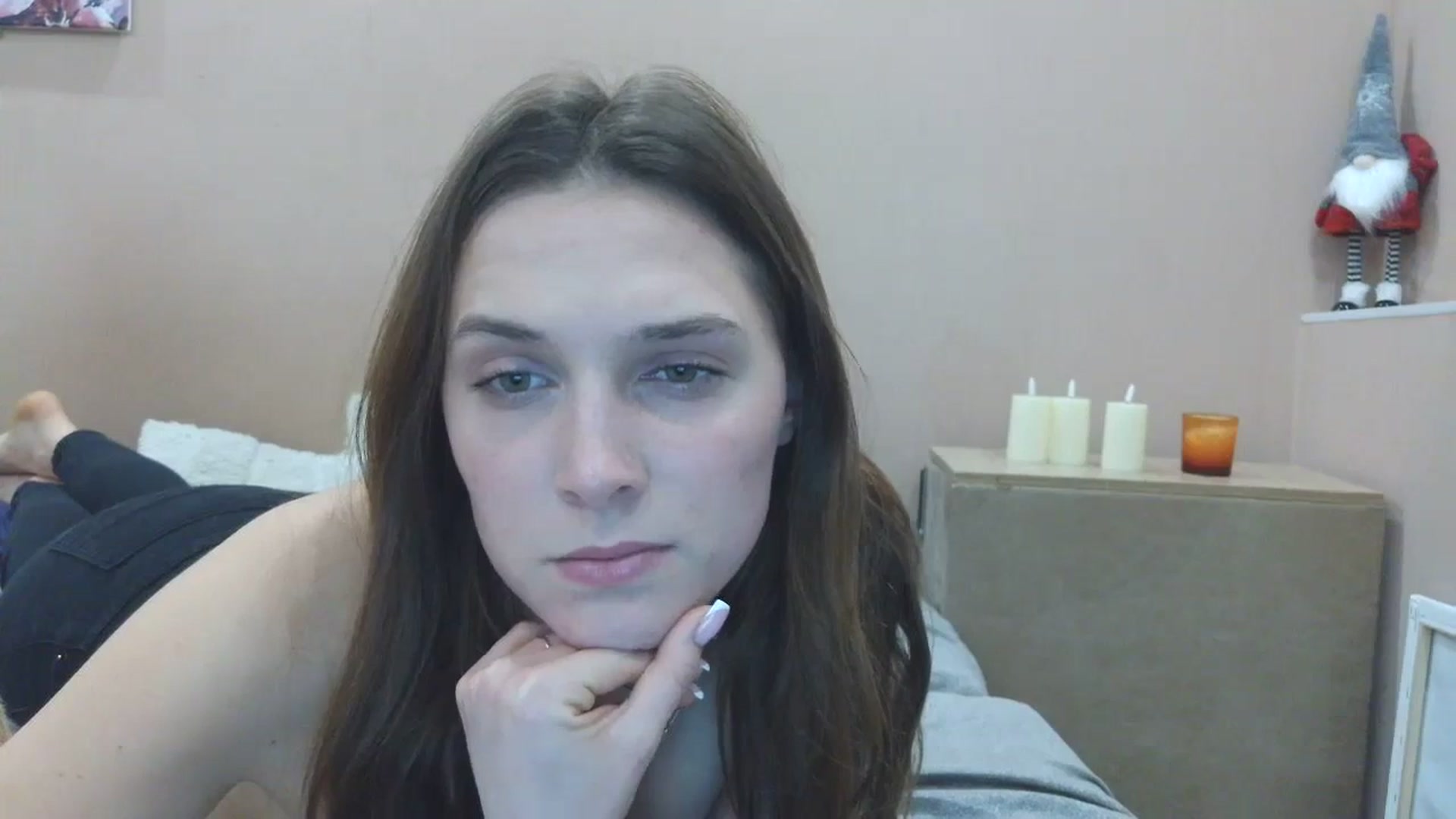 Gallery image thumbnail from HaleyReed's myfreecams stream on, 03/21/2025, 17:15 image 14 of 20