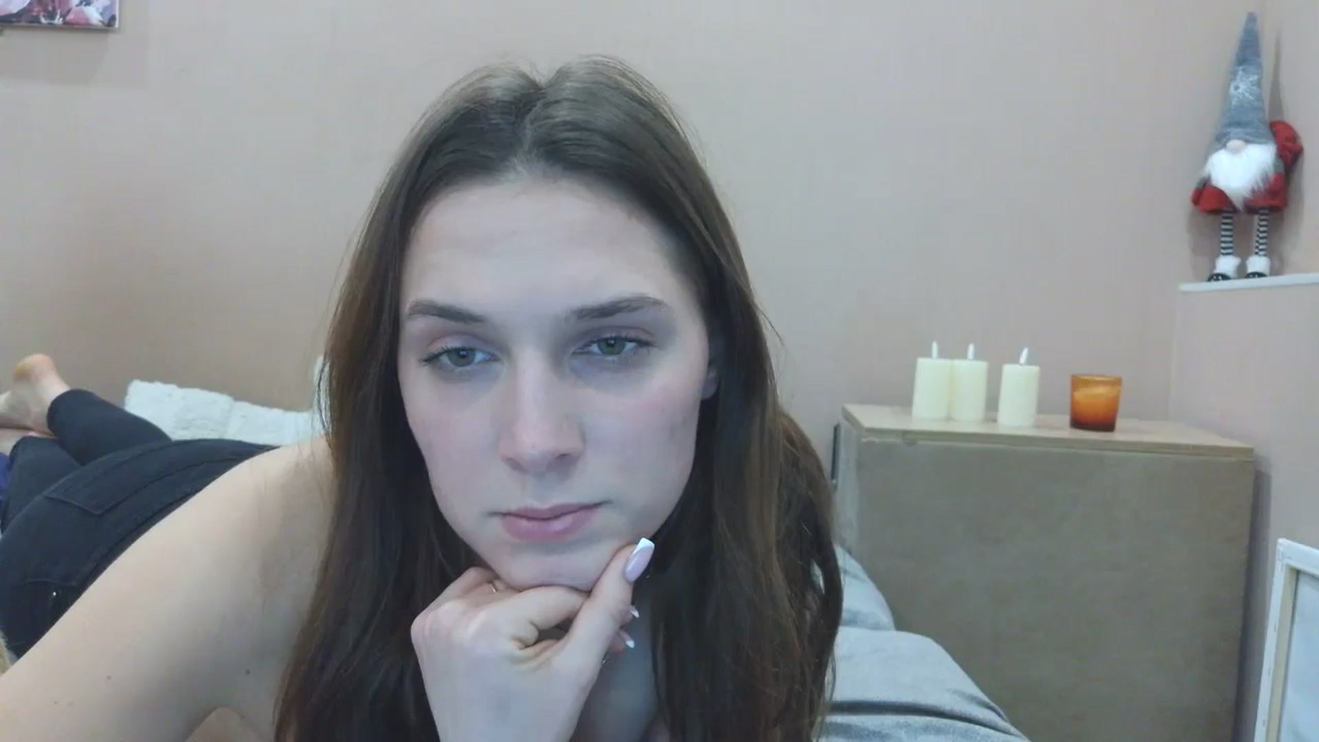 Gallery image thumbnail from HaleyReed's myfreecams stream on, 03/21/2025, 17:15 image 13 of 20