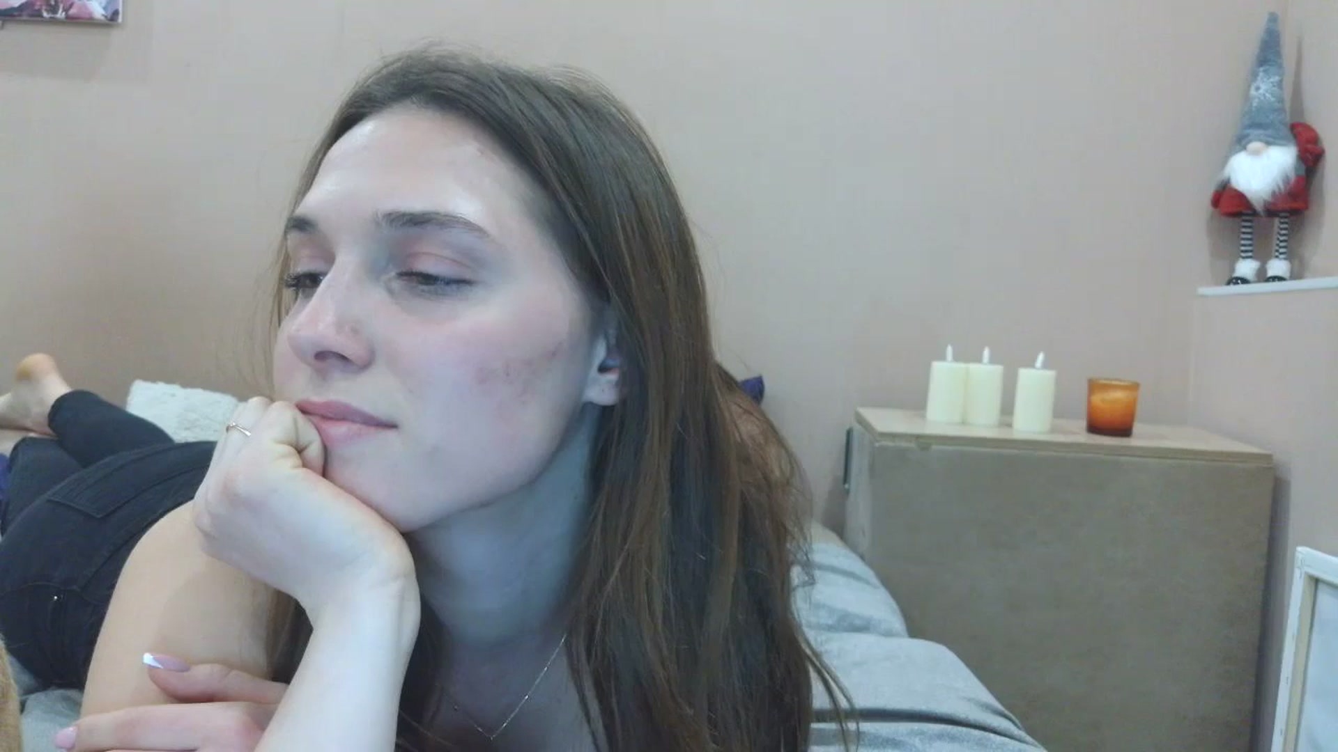 Gallery image thumbnail from HaleyReed's myfreecams stream on, 03/21/2025, 17:15 image 16 of 20