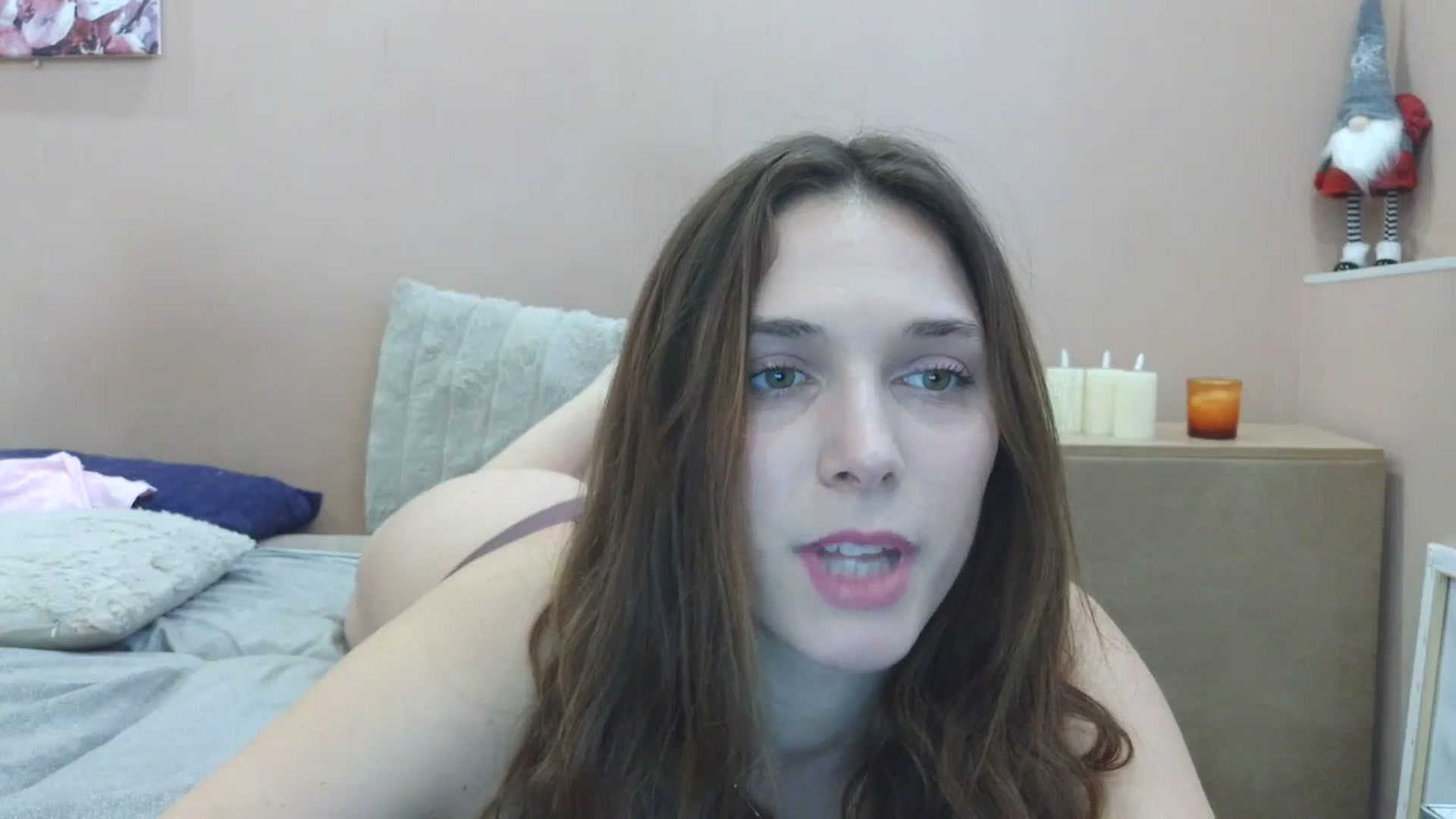 Gallery image thumbnail from HaleyReed's myfreecams stream on, 03/23/2025, 13:40 image 9 of 20