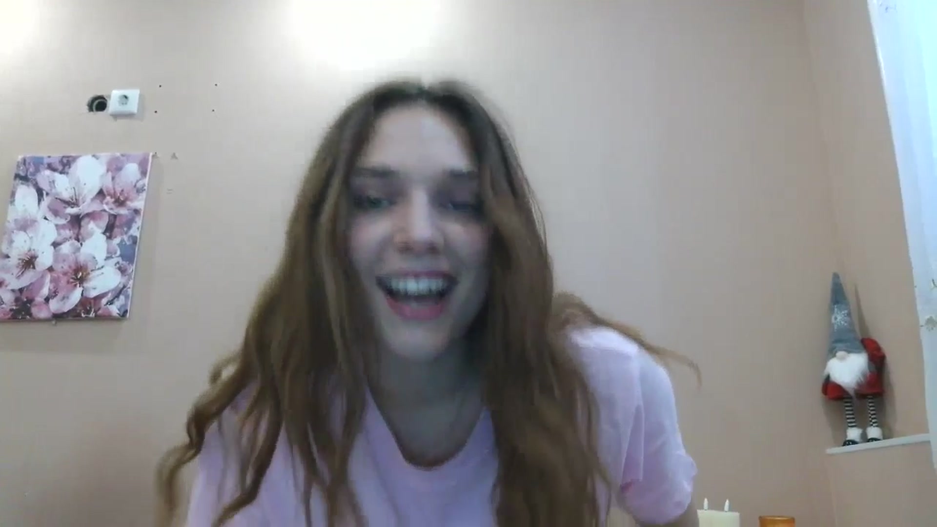 Gallery image thumbnail from HaleyReed's myfreecams stream on, 03/23/2025, 13:40 image 16 of 20