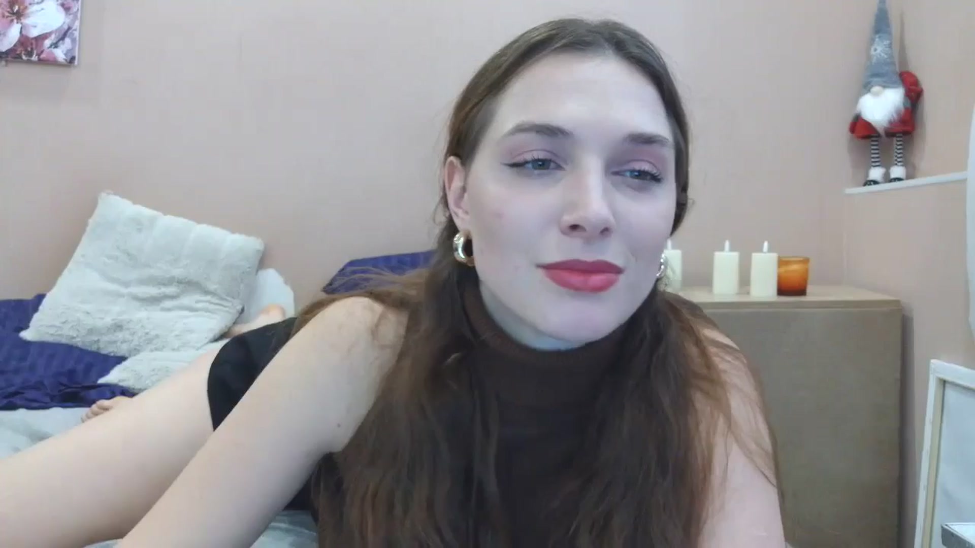 Gallery image thumbnail from HaleyReed's myfreecams stream on, 03/24/2025, 12:11 image 7 of 20