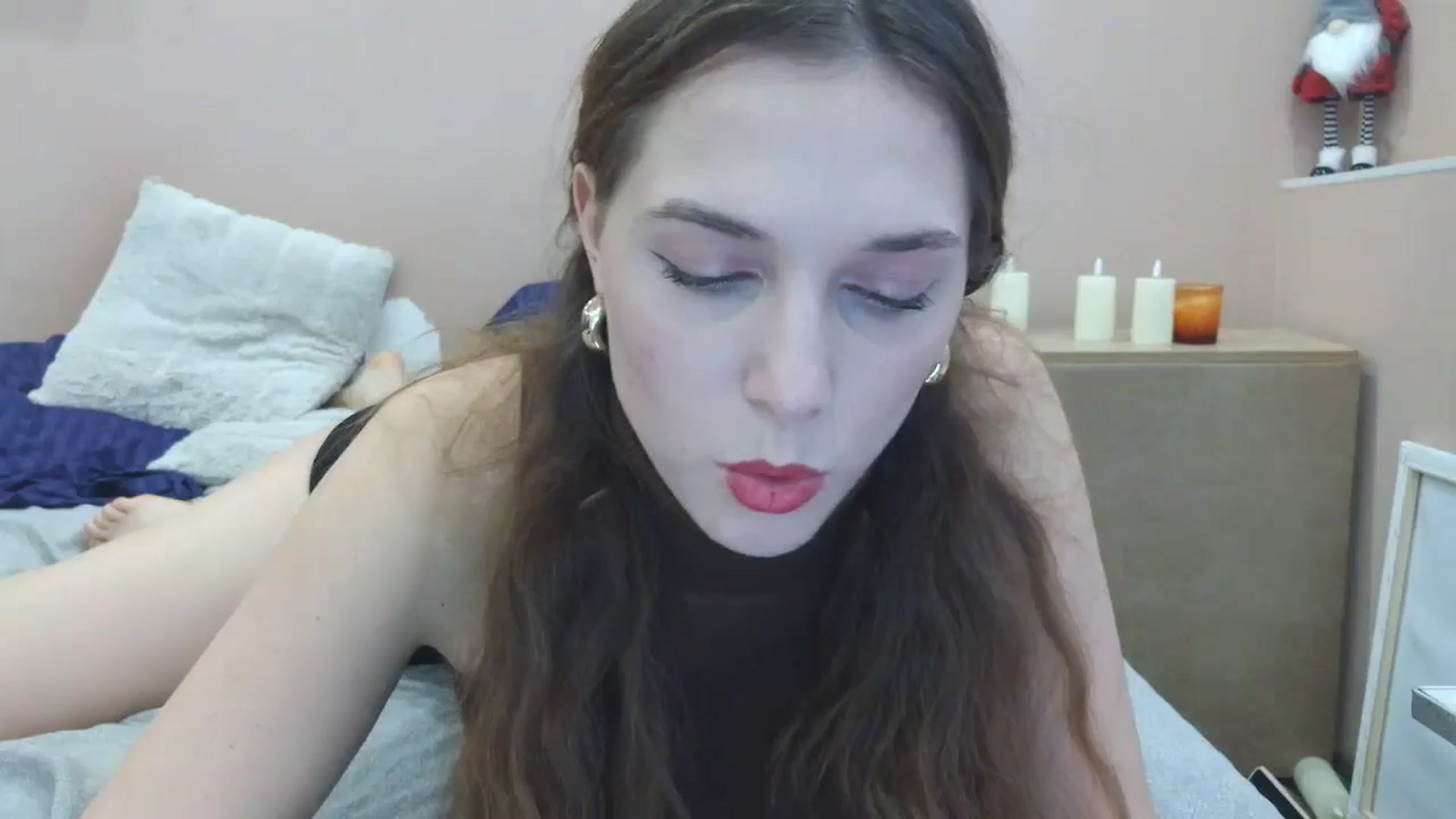 Gallery image thumbnail from HaleyReed's myfreecams stream on, 03/24/2025, 12:11 image 11 of 20