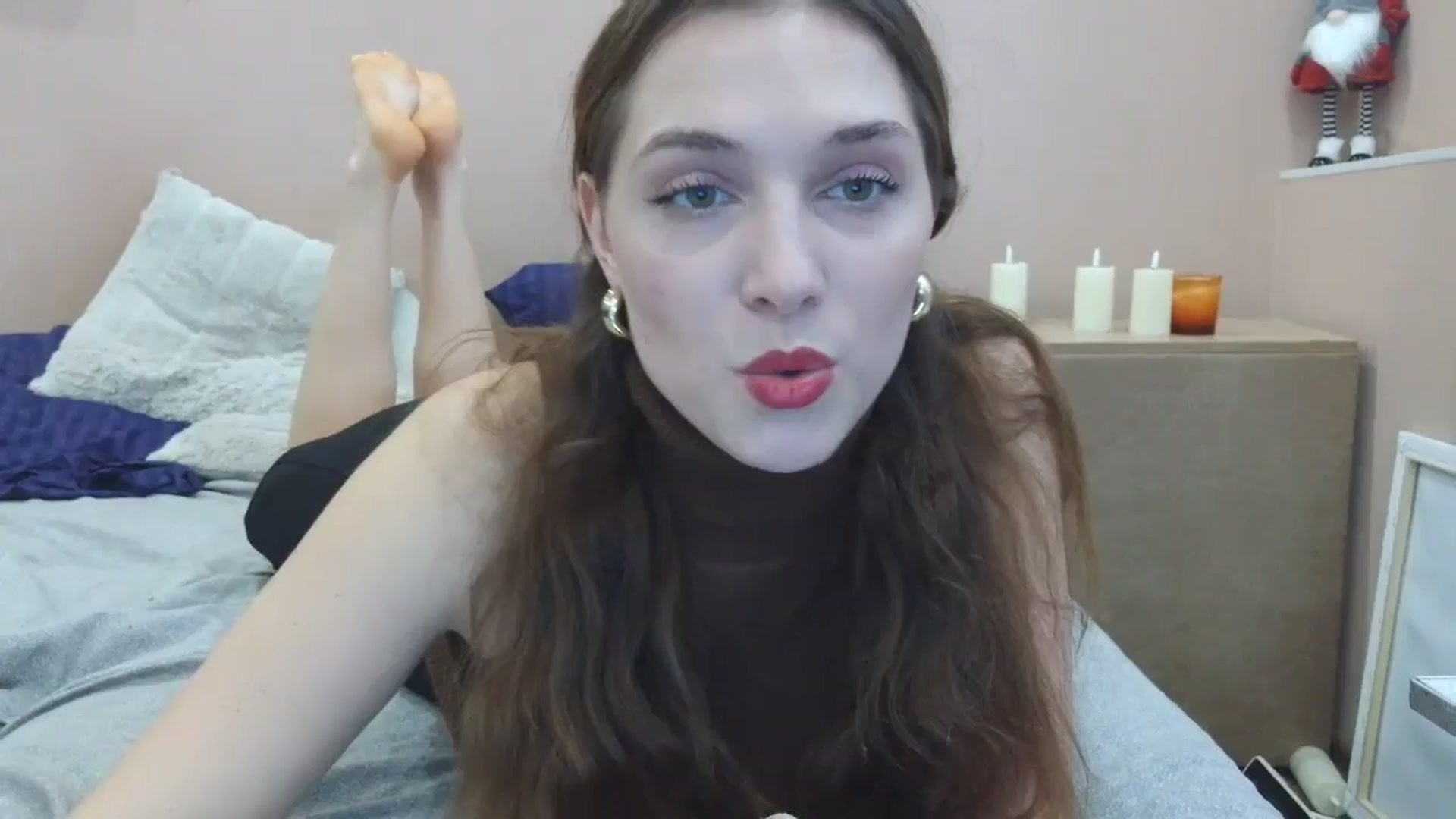 Gallery image thumbnail from HaleyReed's myfreecams stream on, 03/24/2025, 12:11 image 3 of 20