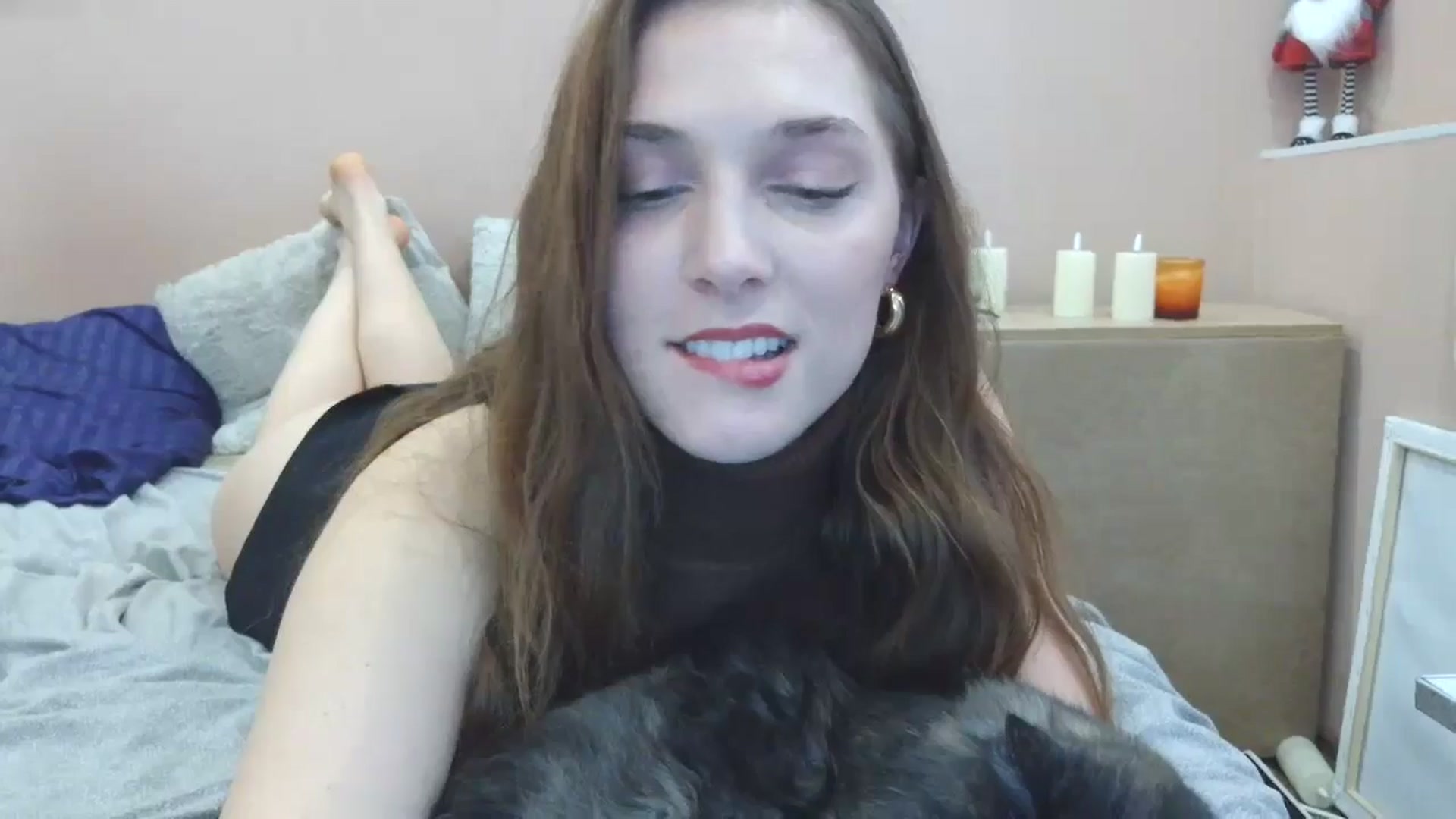 Gallery image thumbnail from HaleyReed's myfreecams stream on, 03/24/2025, 13:39 image 9 of 20